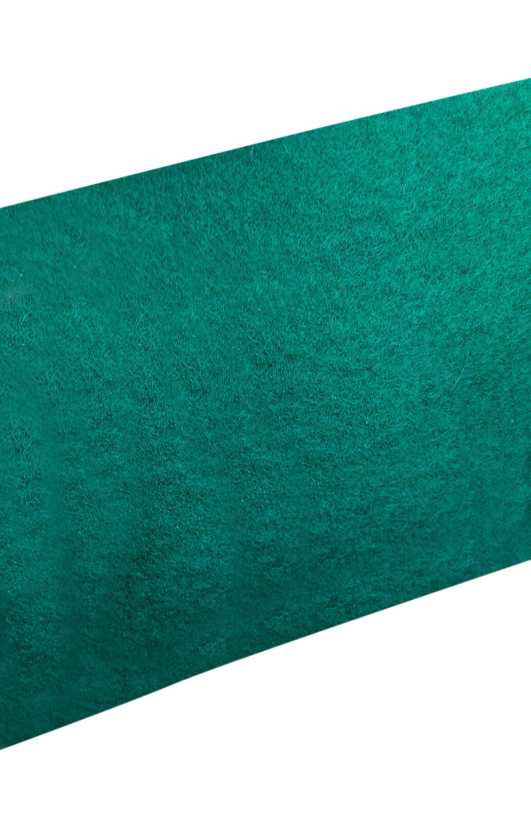 Zdjęcie przedstawia filc bity stosowany do mechanizmach fortepianowych na listwę oporową młotków. Widoczny jest płat filcu bitego w kolorze zielonym.