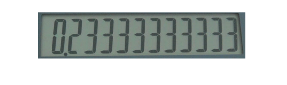 Ilustracja przedstawia wyświetlacz kalkulatora z liczbą 0 przecinek 2 i 10 trójek. 