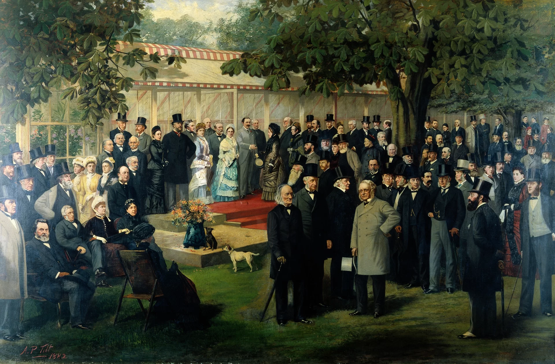 Obraz przedstawia scenę zbiorą w ogrodzie. Widoczny jest tłum ludzi składający się głównie z mężczyzn we frakach i cylindrach. Wśród postaci są także kobiety w długich, kolorowych sukniach. Grupa osób siedzi na ustawionych po lewej stronie krzesłach. Pomiędzy stojącymi postaciami rosną drzewa. W tle stoi szklarnia z uchylonymi drzwiami. Do wejścia prowadzą niskie schodki z czerwonym dywanem. Na stopniu jest wazon z kwiatami, przy którym stoją dwa psy. Na ziemi jest trawnik.