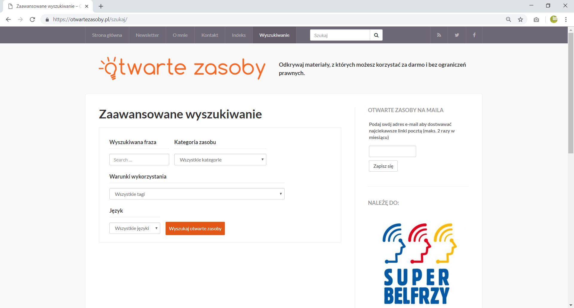 Zrzut z ekranu wyszukiwarki Otwartych zasobów w polskiej wersji językowej. Na górze strony logo Otwarte zasoby (zamiast pierwszej litery O narysowana jest żarówka). Obok napis: Odkrywaj materiały: z których możesz korzystać za darmo i bez ograniczeń prawnych. Poniżej formularz wyszukiwania Zatytułowany: Zaawansowane wyszukiwanie. Pierwsze pole tekstowe zatytułowane jest: Wyszukiwana fraza, obok lista rozwijana zatytułowana: Kategoria zasobu. Poniżej lista rozwijana zatytułowana: Warunki wykorzystania. Poniżej lista rozwijana zatytułowana: Język, obok niej przycisk z napisem: Wyszukaj otwarte zasoby.