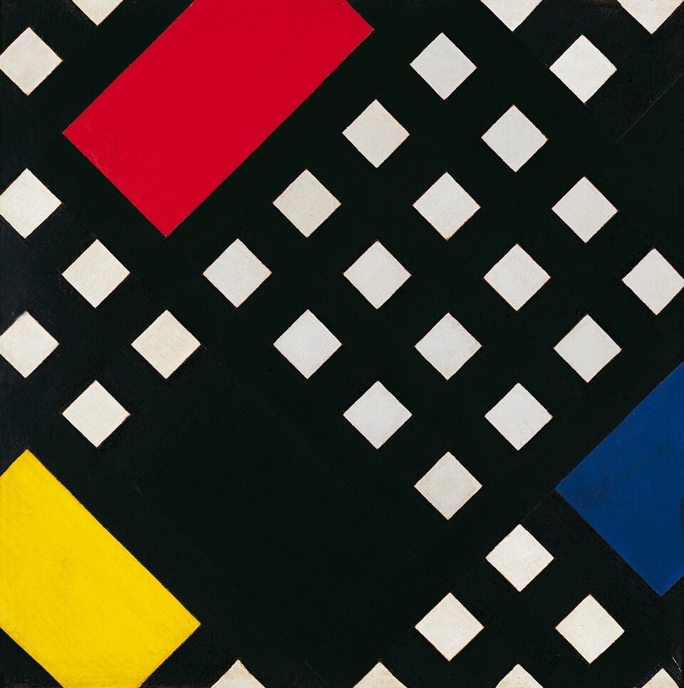 Ilustracja przedstawia obraz Thea van Doesburga „Counter Composition XV”. Ukazuje on abstrakcyjne dzieło, podzielone skośną siatką z wydzielonymi czterema polami o większej powierzchni w kolorach: czerwonym, czarnym, żółty i niebieskim.