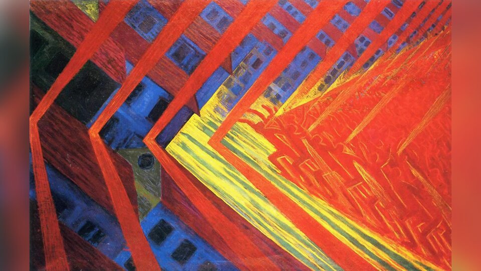 Obraz przedstawia abstrakcję. Widoczne są budynki, jednak nie stoją one prosto. Obok nich widać tłum biegnących postaci ludzkich.