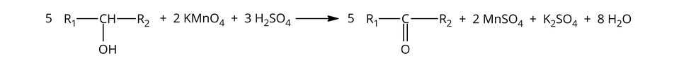 Ilustracja przedstawiająca schemat reakcji alkoholi drugorzędowych z manganianem(siedem) potasu w środowisku kwasowym. Pięć cząsteczek alkoholu drugorzędowego zbudowanego z grupy C H, której atom węgla łączy się z podstawnikami R indeks dolny, jeden, koniec indeksu dolnego, R indeks dolny, dwa, koniec indeksu dolnego oraz grupą hydroksylową O H. Dodać dwie cząsteczki manganianu(siedem) potasu K M n O indeks dolny, cztery, koniec indeksu dolnego. Dodać trzy cząsteczki kwasu siarkowego(sześć) H indeks dolny, dwa, koniec indeksu dolnego, S O indeks dolny, cztery, koniec indeksu dolnego. Strzałka w prawo, za strzałką pięć cząsteczek ketonu zbudowanego z atomu węgla połączonego za pomocą wiązania podwójnego z atomem tlenu oraz za pomocą wiązań pojedynczych z podstawnikami R indeks dolny, jeden, koniec indeksu dolnego oraz R indeks dolny, dwa, koniec indeksu dolnego. Dodać dwie cząsteczki siarczanu(sześć) manganu(dwa) M n S O indeks dolny, cztery, koniec indeksu dolnego. Dodać cząsteczkę siarczanu(sześć) potasu K indeks dolny, dwa, koniec indeksu dolnego, S O indeks dolny, cztery, koniec indeksu dolnego. Dodać osiem cząsteczek wody H indeks dolny, dwa, koniec indeksu dolnego, O.