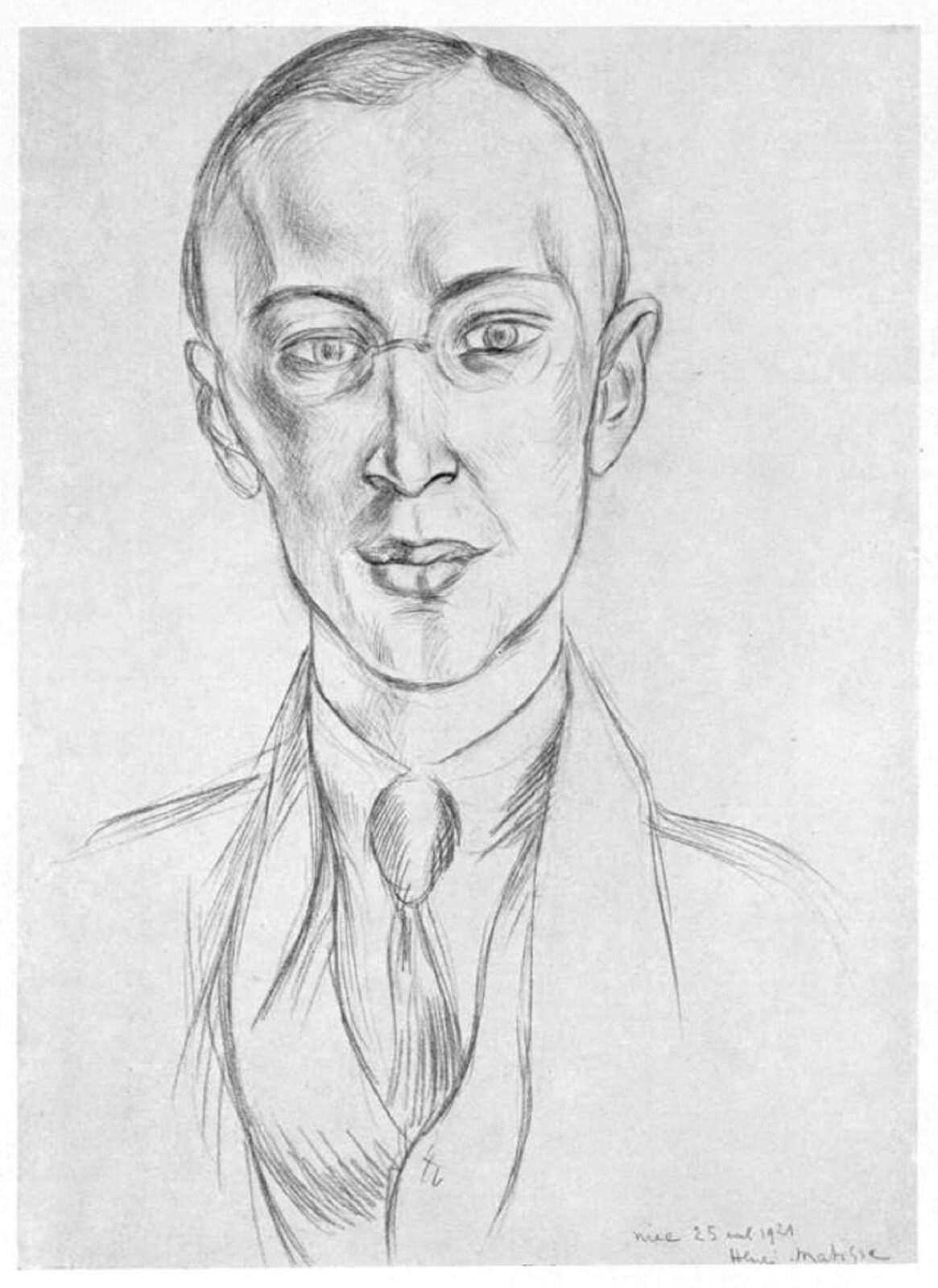 Ilustracja przedstawia portret rysunkowy Siergieja Prokofiewa autorstwa Henriego Matisse, podczas premiery baletu „Błazen” w 1921 r. Mężczyzna ze smukłą, szczupłą twarzą. Ubrany elegancko w garnitur, koszulę i krawat.