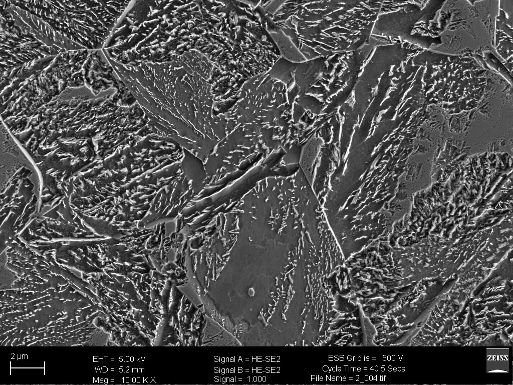 Mikrostruktura bainityczna
Zdjęcie wykonane na mikroskopie SEM
