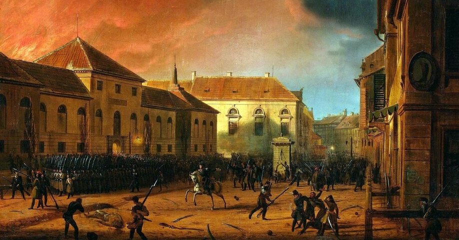 Obraz przedstawia walczących ze sobą żołnierzy na miejskim placu. Na ziemi leżą martwe ciała. Po lewej stronie stoją zwarte szeregi uzbrojonych żołnierzy. Na środku placu jeden z żołnierzy jest na białym koniu. Wokół placu stoją kamienice. W tle widoczny jest buchający ogień oraz dym.