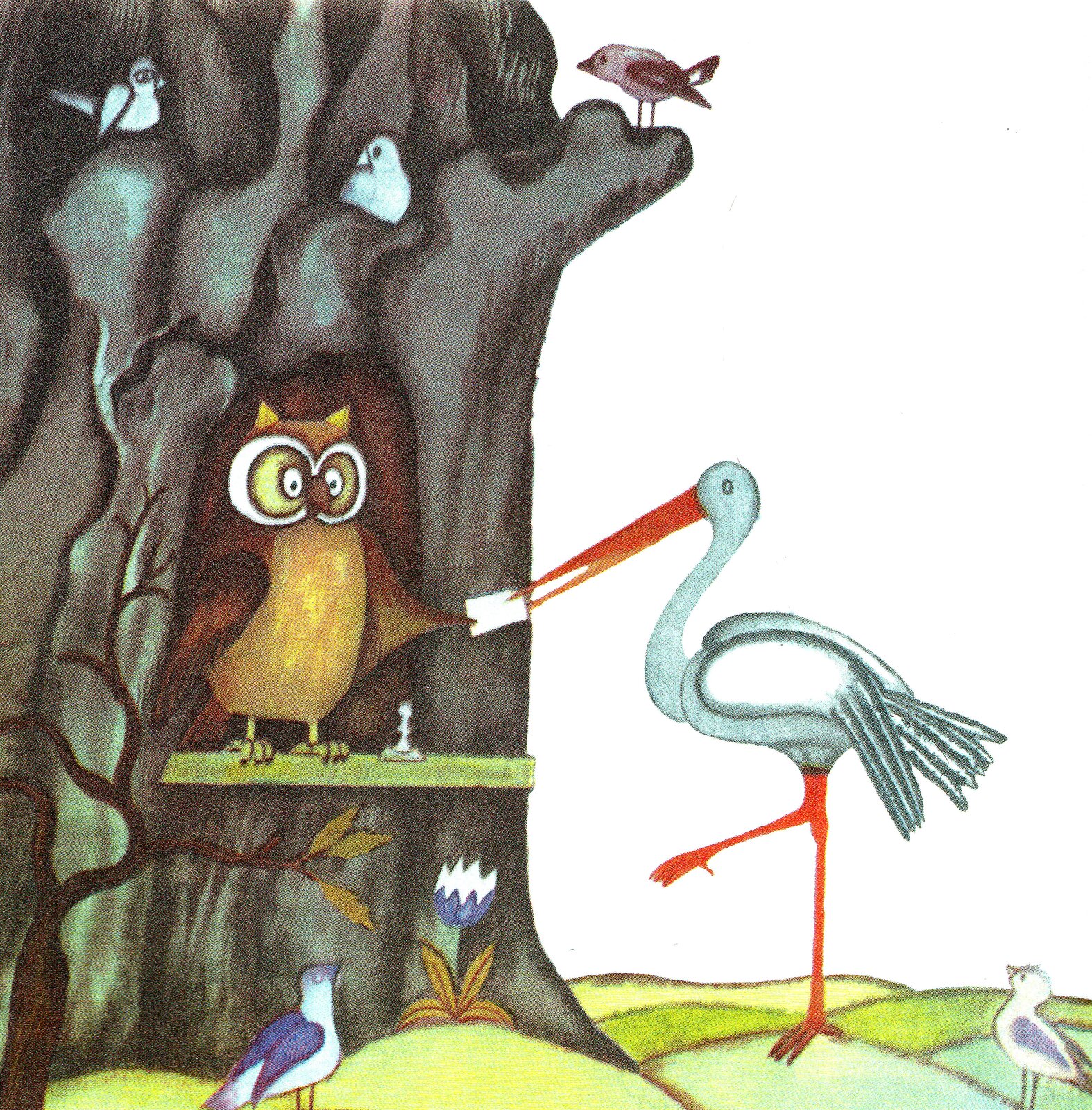 Ilustracja przedstawia pracę Olgi Siemaszko z książki Jerzego Kiersta "Biuro paszportowe". Ukazuje stare drzewo z dziuplą, w której stoi sowa. Przed drzewem, na jednej nodze stoi bocian i przekazuje sowie karteczkę trzymaną w dziobie. Scenie przyglądają się ptaszki siedzące na drzewie i stojące na polanie przed nim.