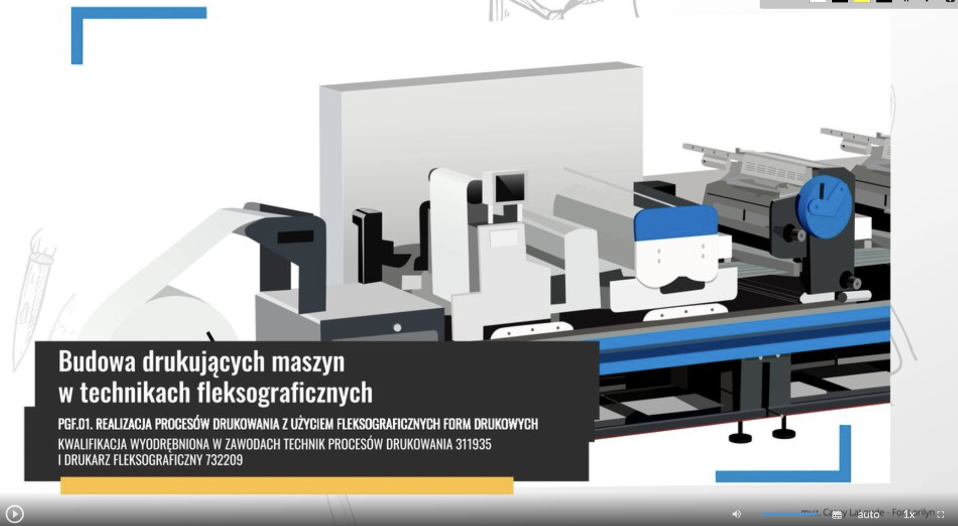 Ekran startowy animacji 3D Budowa drukujących maszyn w technikach fleksograficznych. Widoczny jest model maszyny fleksograficznej wstęgowej. Po lewej stronie, w dolnej części znajduje się czarny panel z tytułem animacji oraz kwalifikacją i przypisanymi zawodami.  