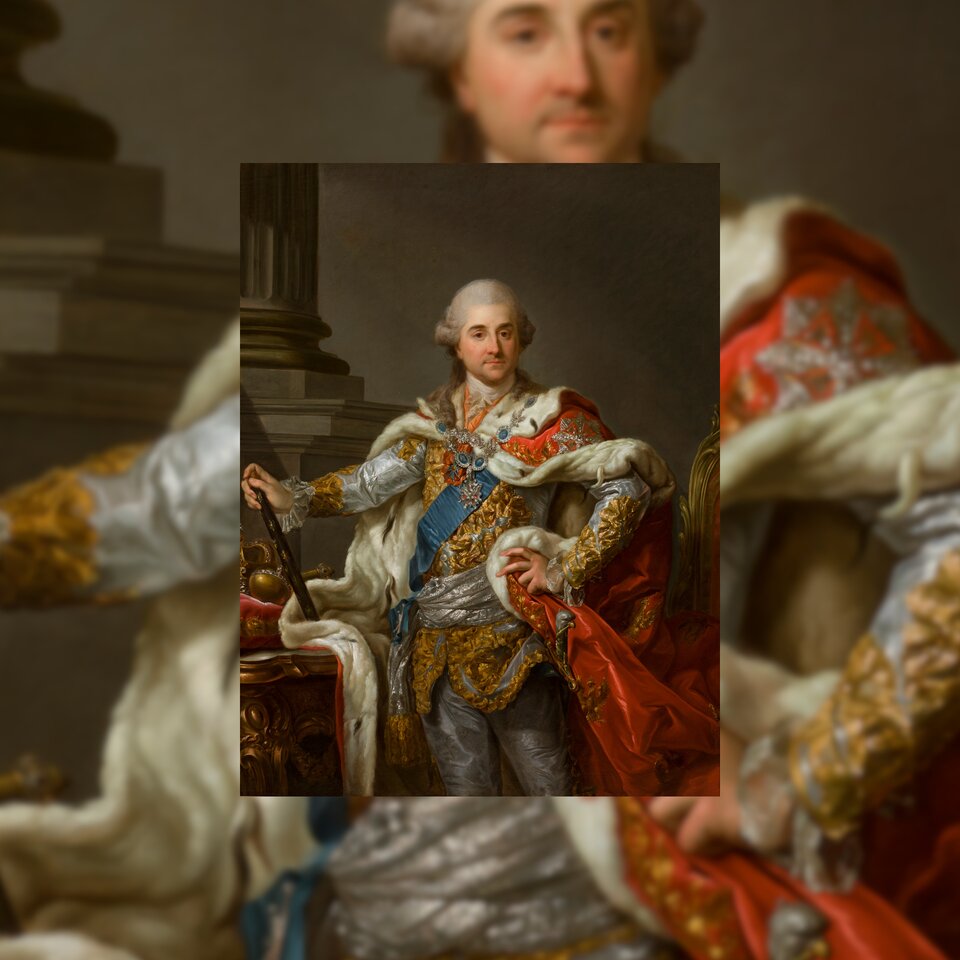 Obraz przedstawia mężczyznę w sile wieku w koronacyjnym stroju. Postać jest ujęta do kolan.  Mężczyzna ma na głowie siwą perukę, której włosy ufryzowano w dwa loki nad uszami i spięto z tyłu. Ma gładką, lekko zaróżowioną twarz, wysokie czoło, ciemne brwi i ciemne oczy. Jego nos jest prosty, a usta wąskie. Mężczyzna jest ubrany w krótki, srebrny kaftan, wyszywany gęsto złotymi nićmi, który sięga bioder i srebrne, obcisłe spodnie. Przez lewe ramię ma przewieszoną szeroką, błękitną szarfę. Na ramiona ma zarzucony królewski, czerwony płaszcz obszyty futrem. Na szyi wisi srebrny łańcuch z niebieskimi kamieniami. W prawej dłoni trzyma drewnianą laskę, którą opiera o blat stołu. Lewą rękę trzyma na biodrze. W tle widać szarą ścianę i fragment kolumny.