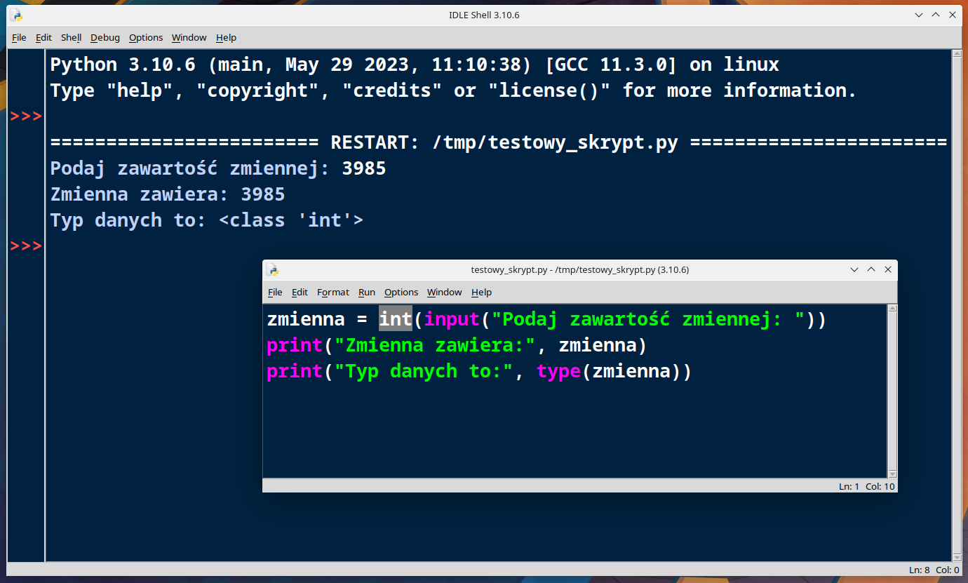 Zrzut ekranu przedstawia okno IDLE, gdzie typ danych zmienia się z class s t r class i n t. W oknie skryptu tekstowego zmienia się treść pierwszej linijki i teraz brzmi: zmienna równa się i n t początek nawiasu okrągłego  input początek nawiasu okrągłego początek cudzysłowu Podaj zawartość zmiennej dwukropek koniec cudzysłowu, podwójny koniec nawiasu. Pozostała treść skryptu nie ulega zmianie.