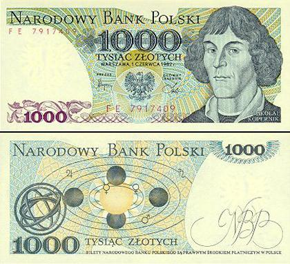 Na zdjęciu znajduje się banknot o nominale 1000 zł funkcjonujący w Polsce przed denominacją w 1994 roku. Na banknocie znajduje się wizerunek Mikołaja Kopernika. U góry banknotu jest napis: NARODOWY BANK POLSKI, pod nim nominał zapisany liczbą i słownie: TYSIĄC ZŁOTYCH. Pośrodku banknotu umieszczono wizerunek orła, poniżej wytłoczony jest numer banknotu. Na odwrocie u góry również umieszczono napis: NARODOWY BANK POLSKI, zaś obok zapis: 1000. Pośrodku znajduje się układ słoneczny, na dole zaś - zapis: 1000 TYSIĄC ZŁOTYCH i NBP.