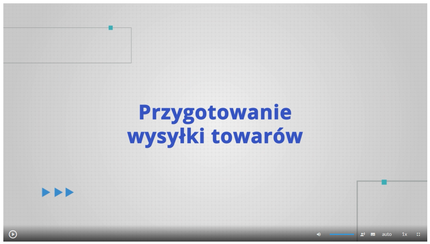 Grafika przedstawia ekran odtwarzacza wideo. W centrum ekranu tytuł filmu: "Przygotowanie wysyłki towarów". W tle grafiki ozdobne w formie kwadratów, prostokątów i strzałek. W dolnej części znajdują się ikony nawigacyjne. W lewym dolnym rogu jest ikona trójkąta w kole, która służy do włączenia/wyłączenia filmu. Pośrodku dolnej części znajduje się ikona głośnika, a obok niego jest niebieska linia regulacji poziomu głośności. Obok jest ikona przedstawiająca fragment sylwetki człowieka (głowa i górna część tułowia), która służy do włączenia audiodeskrypcji. Po prawej stronie głowy znajdują się dwa białe półkola - zewnętrzne większe, wewnętrzne mniejsze. Obok znajduje się biały prostokąt z czarnymi, małymi polami w dolnej części, który służy do włączenia napisów. Obok napis "auto", który służy do zmiany jakości odtwarzania filmu. Dalej na prawo napis: "jeden x". Służy on do zmiany tempa odtwarzania filmu. W prawym dolnym rogu białe, przerywane kontury kwadratu. Ikona ta służy do włączenia trybu pełnoekranowego. 