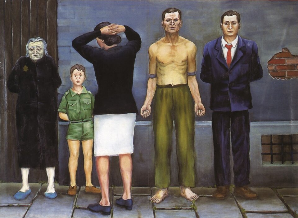 Ilustracja przedstawia obraz Andrzeja Wróblewskiego „Rozstrzelanie II (Rozstrzelanie poznańskie)” o kształcie poziomego prostokąta. Ukazuje ludzi stojących na tle ściany budynku. Ze ściany odpadł fragment tynku ukazując czerwone cegły. Na dole po prawej stronie widoczne jest zakratowane okno piwniczne. Postacie stoją w rzędzie, od lewej: starsza kobieta w czarnym płaszczu, mały chłopiec w zielnym mundurku, odwrócona tyłem kobieta w białej spódnicy i czarnym żakiecie z rękoma założonymi na karku, mężczyzna bez koszuli z rozłożonymi rękoma, mężczyzna w garniturze i czerwonym krawacie z rękoma założonymi do tylu. Postacie mają szeroko otwarte oczy, jakby były przerażone.