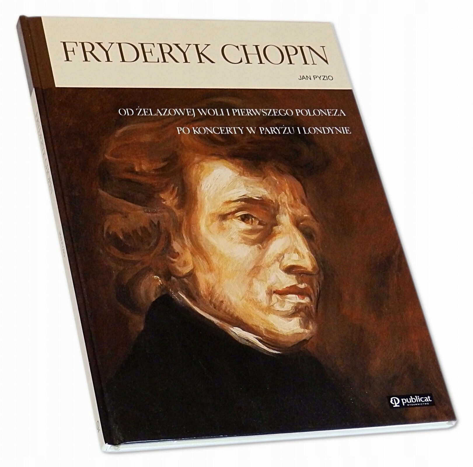 Ilustracja przedstawia książkę autorstwa Jana Pyzio pod tytulem „Fryderyk Chopin [czytaj: szopen]. Od Żelazowej Woli i pierwszego poloneza po koncerty w Paryżu i Londynie”. Napis słynnego artysty znajduje się  w górnej części na szarym prostokącie. Na głównej stronie książki jest namalowany farbami portret Fryderyka Chopina. Artysta ma brązowe włosy i jest ubrany na czarno. W prawym dolnym rogu książki jest obecny biały napis na czarnym tle „ Publicat [czytaj: publikat] Wydawnictwo”. 