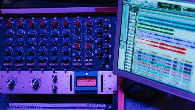 Aktywowanie przyciągania plików do siatki (Snap to grid)