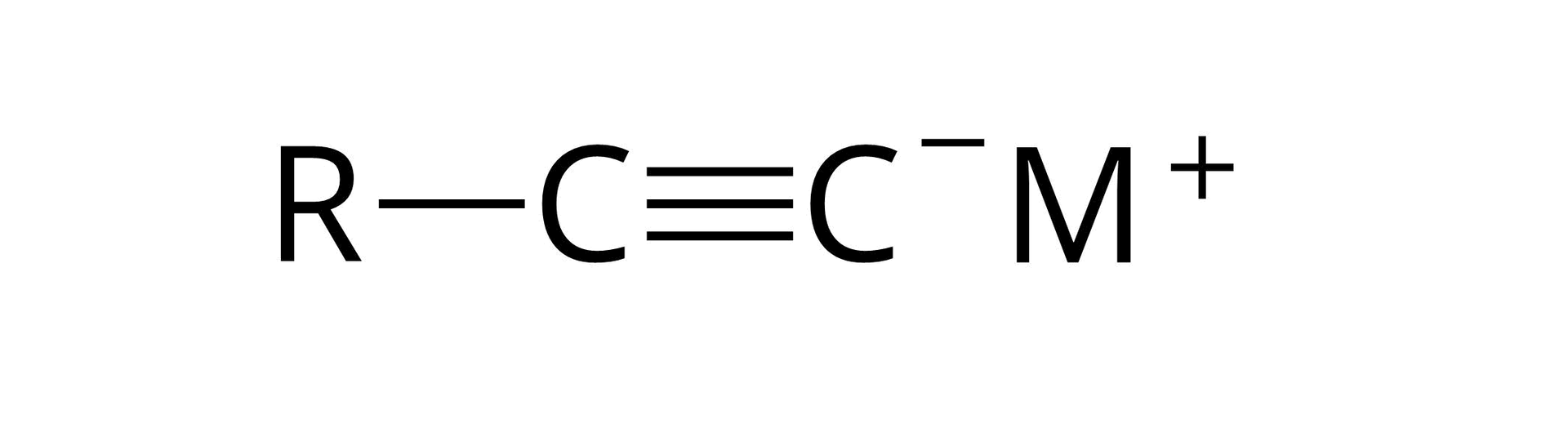 Ilustracja przedstawia ogólny wzór strukturalny acetylenku metalu alkalicznego o budowie jonowej. Jest on zbudowany z podstawnika R połączonego za pomocą wiązania pojedynczego z atomem węgla C. Atom ten łączy się wiązaniem potrójnym z kolejnym atomem węgla C obdarzonym ładunkiem ujemnym, co zaznaczono we wzorze znakiem minus znajdującym się w indeksie górnym względem wspomnianego atomu. Obok atomu węgla obdarzonego ładunkiem ujemnym znajduje się kation metalu oznaczony jako M indeks górny plus koniec indeksu górnego.