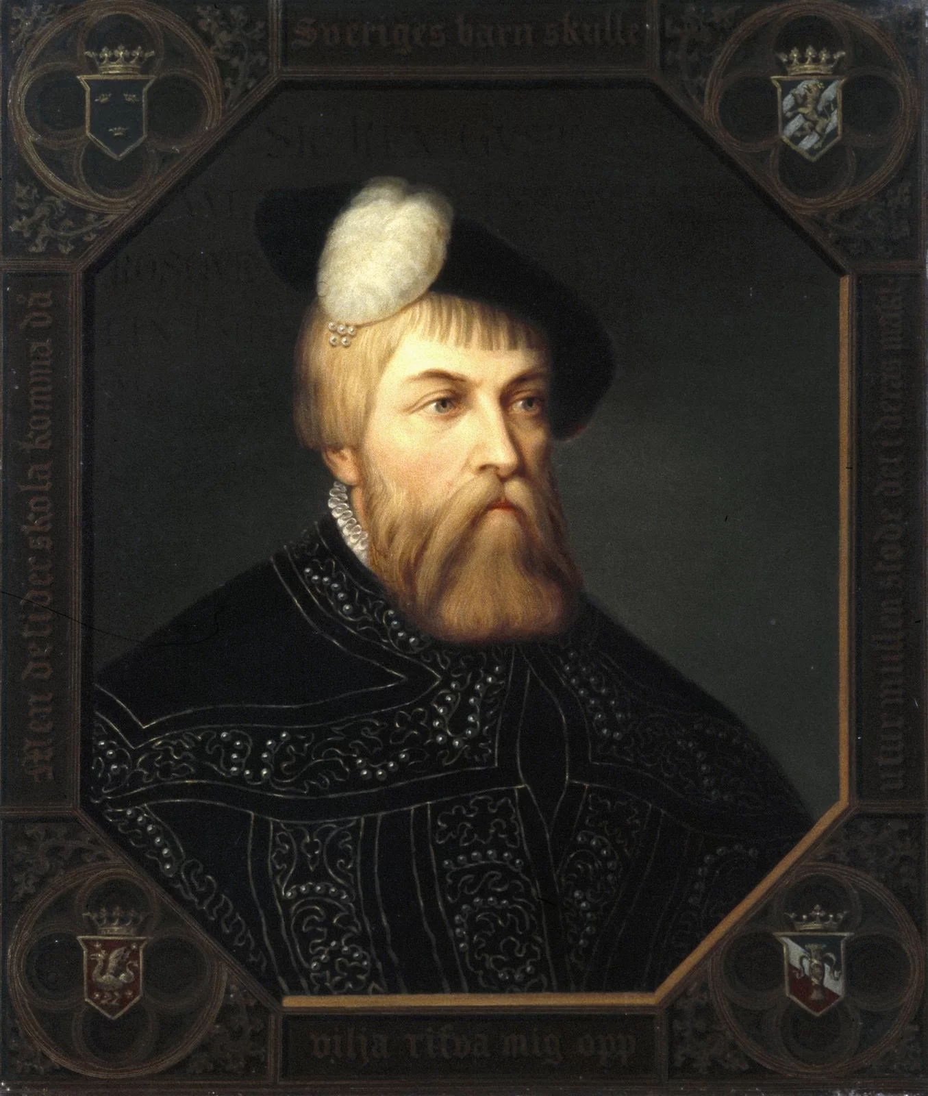 Kliknij, aby powiększyć. Obraz przedstawiający portret mężczyzny. Ma beret naciągnięty na lewą stronę głowy. Ubrany w długi płaszcz. Koszula wystaje mu lekko za kołnierz.