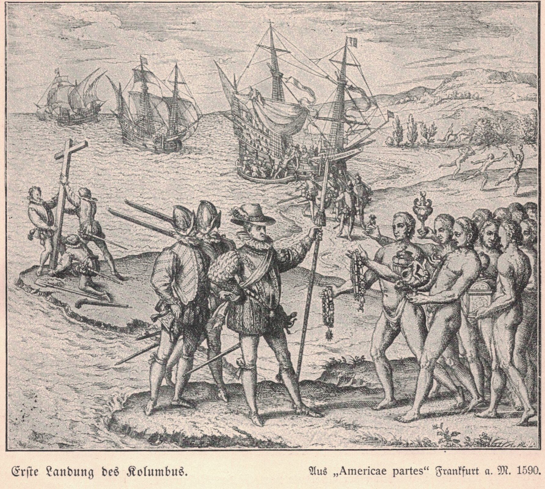 Ilustracja przedstawia spotkanie podróżników z tubylcami. Trzech uzbrojonych żołnierzy stoi na przeciw grupie nagich mężczyzn, którzy pokazują drogocenne klejnoty i naszyjniki. W tle widać trzech żołnierzy stawiających wysoki krzyż i dale okręty zacumowane przy brzegu.