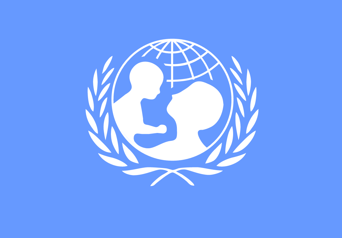Logo Funduszu Narodów Zjednoczonych na rzecz Dzieci - biały emblemat matki unoszącej dziecko, wpisany w kulę ziemską, całość otoczona gałązkami oliwnymi.