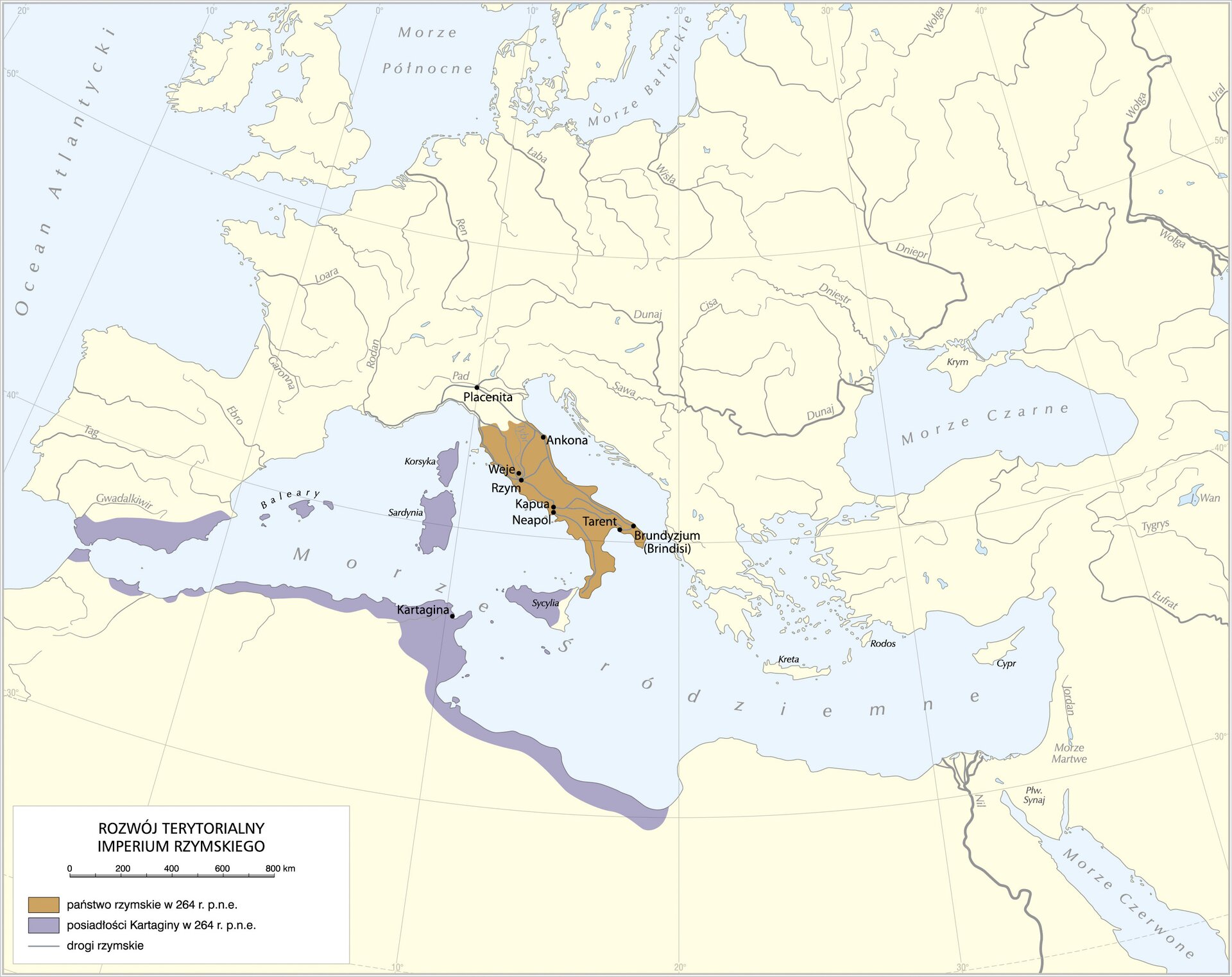 Mapa przedstawia zakres władzy Rzymu w 3 wieku przed naszą erą. Państwo Rzymskie w 264 roku przed naszą erą obejmuje prawie całe terytorium dzisiejszych Włoch. Granica przebiega wzdłuż miast: Ankora, Weje, Rzym, Kapua, Nepal, Tarent, Brundyzjum. Posiadłości Kartaginy 264 roku przed naszą erą obejmowały wyspę Korsykę, Sardynię, Baleary i 90% Sycylii. Do Kartaginy należało również wybrzeże z miastem Kartagina i zachodnie wybrzeże dzisiejszej Afryki oraz południowe wybrzeże dzisiejszej Hiszpanii. Na mapie zaznaczono także drogi w Państwie Rzymskim. Łączą one główne miasta: Ankora, Weje, Rzym, Kapua, Nepal, Tarent, Brundyzjum oraz nienależące do Państwa Rzymskiego miasto Placenitę. 