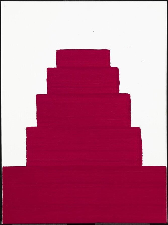 Ilustracja przedstawia obraz, na którym znajduje się pięć ciemnoróżowych prostokątów w układzie poziomym, ułożonych piętrowo na sobie. Zostały namalowane różnymi grubościami pędzli. Prostokąt znajdujący się najniżej jest najgrubszy i najdłuższy, stanowi podstawę całej konstrukcji, a każdy kolejny jest krótszy i cieńszy. Prostokąty ułożone są symetrycznie, w sposób wyśrodkowany. Pasma farby wyglądają tak, jakby były ułożone jeden na drugim i zwężają się stopniowo od dołu do góry, tworząc kształt zigguratu. Praca pokazuje niechęć artysty do dokonywania zbyt świadomych wyborów, w szczególności tego, jaki rozmiar pędzla wybrać. Jednoczesne używanie wszystkich pędzli to sposób na uniknięcie konieczności wybierania jednego z nich.