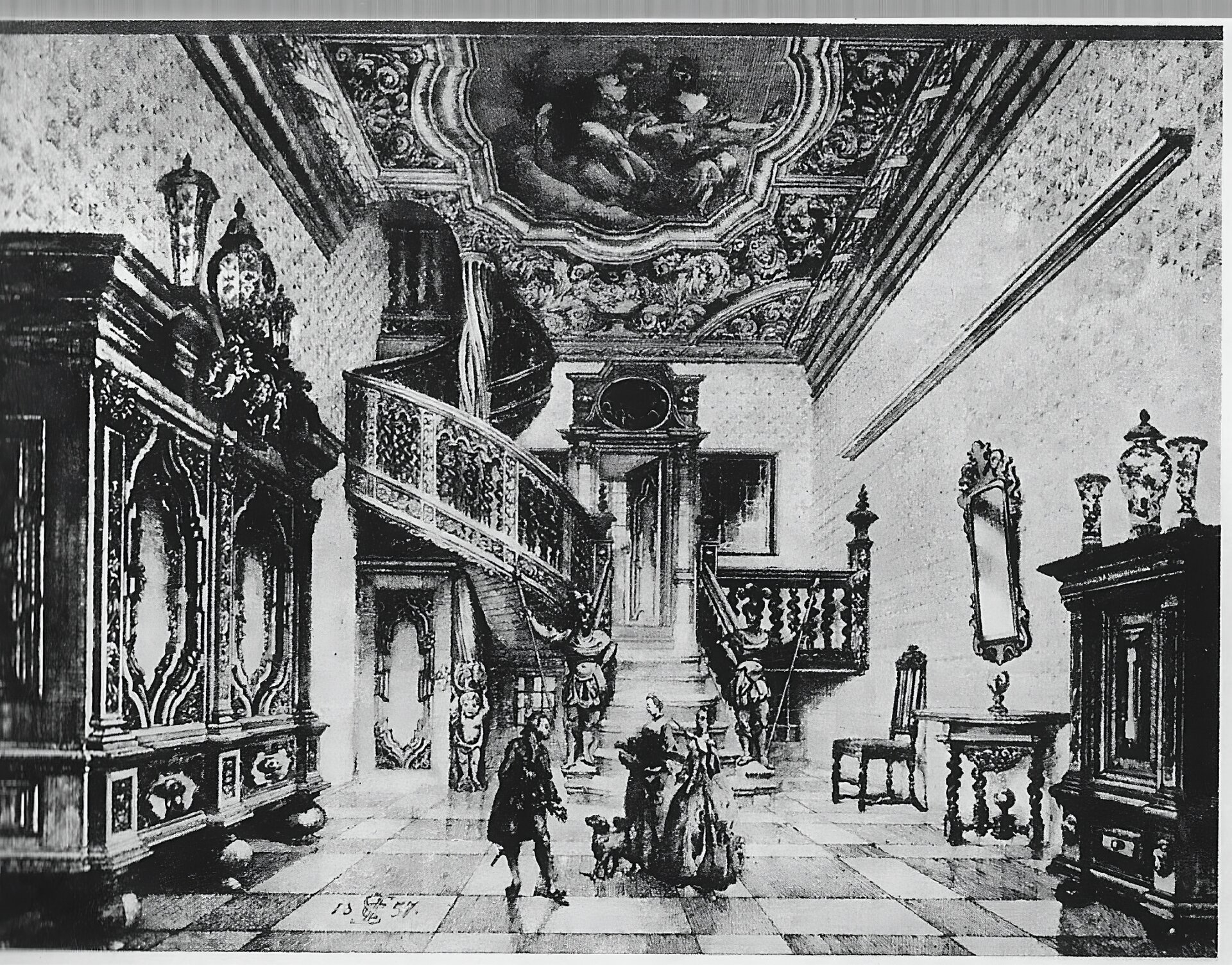 Ilustracja przedstawia rycinę obrazującą wnętrze mieszczańskiej kamienicy i jej główne pomieszczenie - sień. W centrum ilustracji, w głębi, widoczne okazałe schody z balustradą, zakręcające przy ścianie po lewej stronie, prowadzące na piętro. Obraz pod sufitem - plafon - przedstawiający scenę alegoryczną, jest otoczony zdobieniami. Po lewej stronie gdańska szafa nowożytna wsparta na widocznych pod frontową ścianą trzech nogach, po prawej sekretarzyk, lustro, stolik i krzesło. Pod schodami drzwi prowadzące do kantoru. Na dalszym planie widoczne drzwi prowadzące do kolejnego pomieszczenia, umieszczone w wysokim parterze. Wejście na schody jest flankowane poprzez rzeźbione figury zbrojnych z włóczniami. W centrum, na pierwszym planie ilustracji, scena rodzajowa - mężczyzna wita się z gospodyniami domu, u nóg jednej z nich stoi pies. Podłoga wykładana kaflami w formie kratki ciemno - jasnej, na ścianach widoczne flizy niderlandzkie  z przedstawieniami scen alegorycznych. Grafika utrzymana w czarno - białej tonacji. 