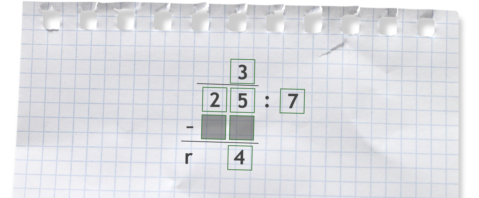 Przykład dzielenia sposobem pisemnym. Dwadzieścia pięć podzielić przez 7 równa się trzy reszty cztery.