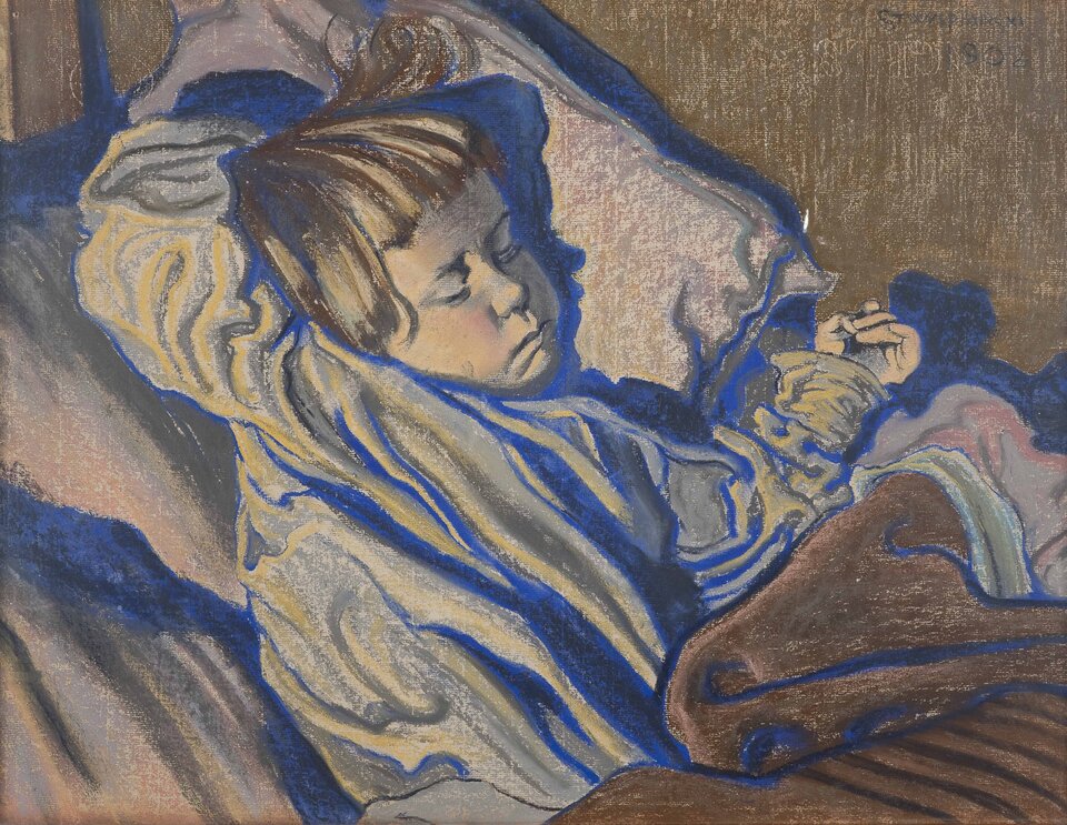 Ilustracja przedstawia portret spiącego chłopca - Mietka autorstwa Wyspiańskiego. Chłopiec jest ubrany w białą piżamkę i śpi w swoim łóżku.