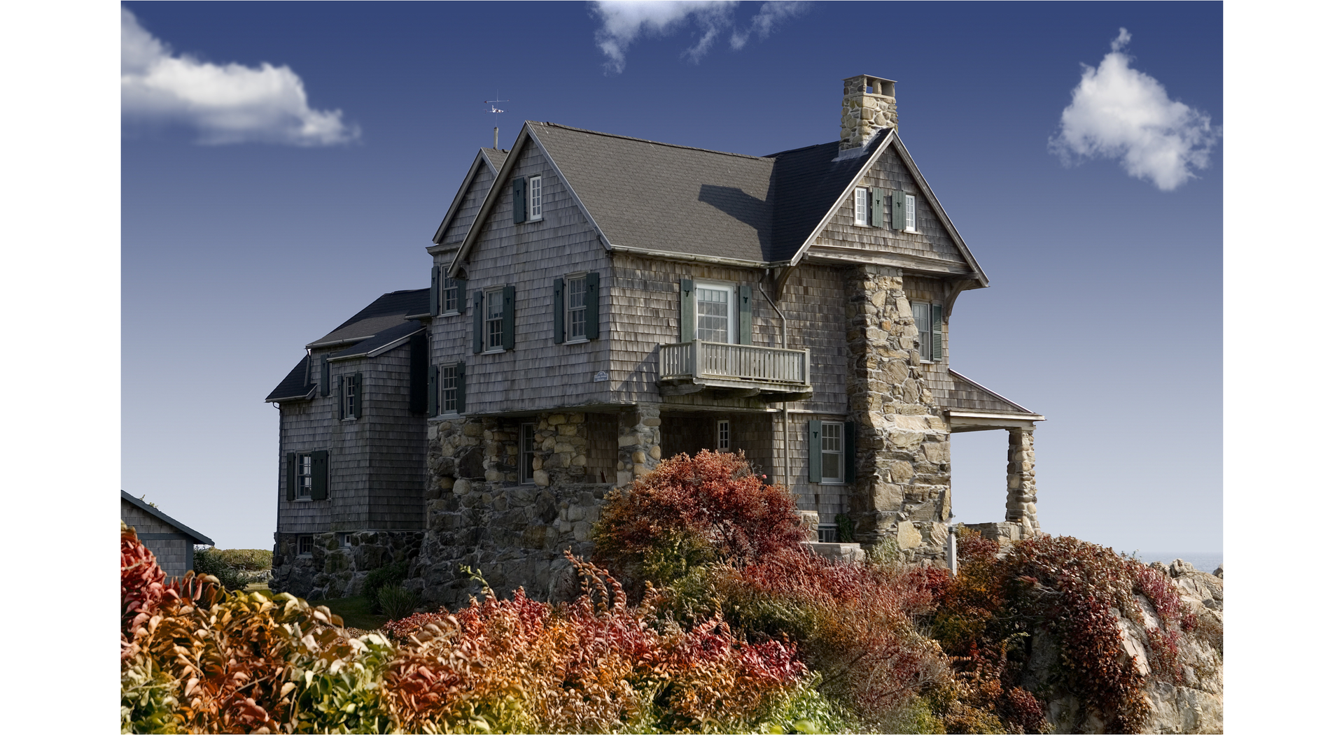 Ilustracja przedstawia dom na wzgórzu.