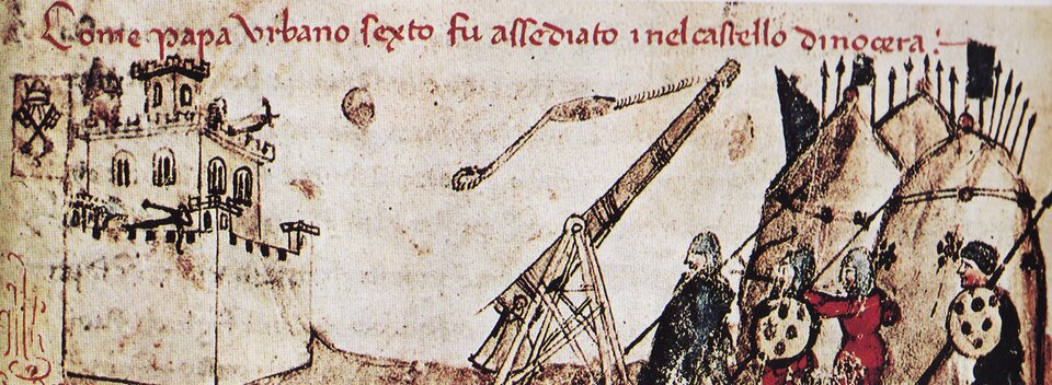 Ilustracja przedstawia oblężenie papieża Urbana szóstego przez króla neapolitańskiego Karola III w zamku w Nocerze, ilustracja z XV‑wiecznej włoskiej kroniki. Znajduje się na niej zamek oblegany przez wojsko atakujące je kamieniami z wyrzutni. Obok znajdują się rycerze z tarczami oraz włóczniami. 