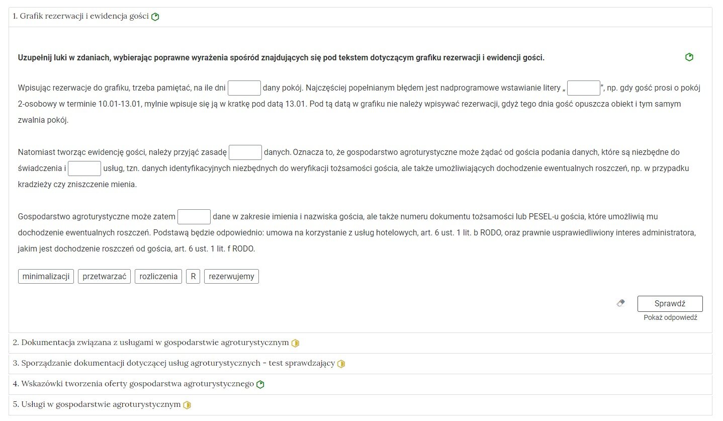 Grafika przedstawia widok pojedynczego zadania z interaktywnego materiału sprawdzającego, na prawo od nazwy zadania widnieje ikonka informująca o poziomie trudności zadania.