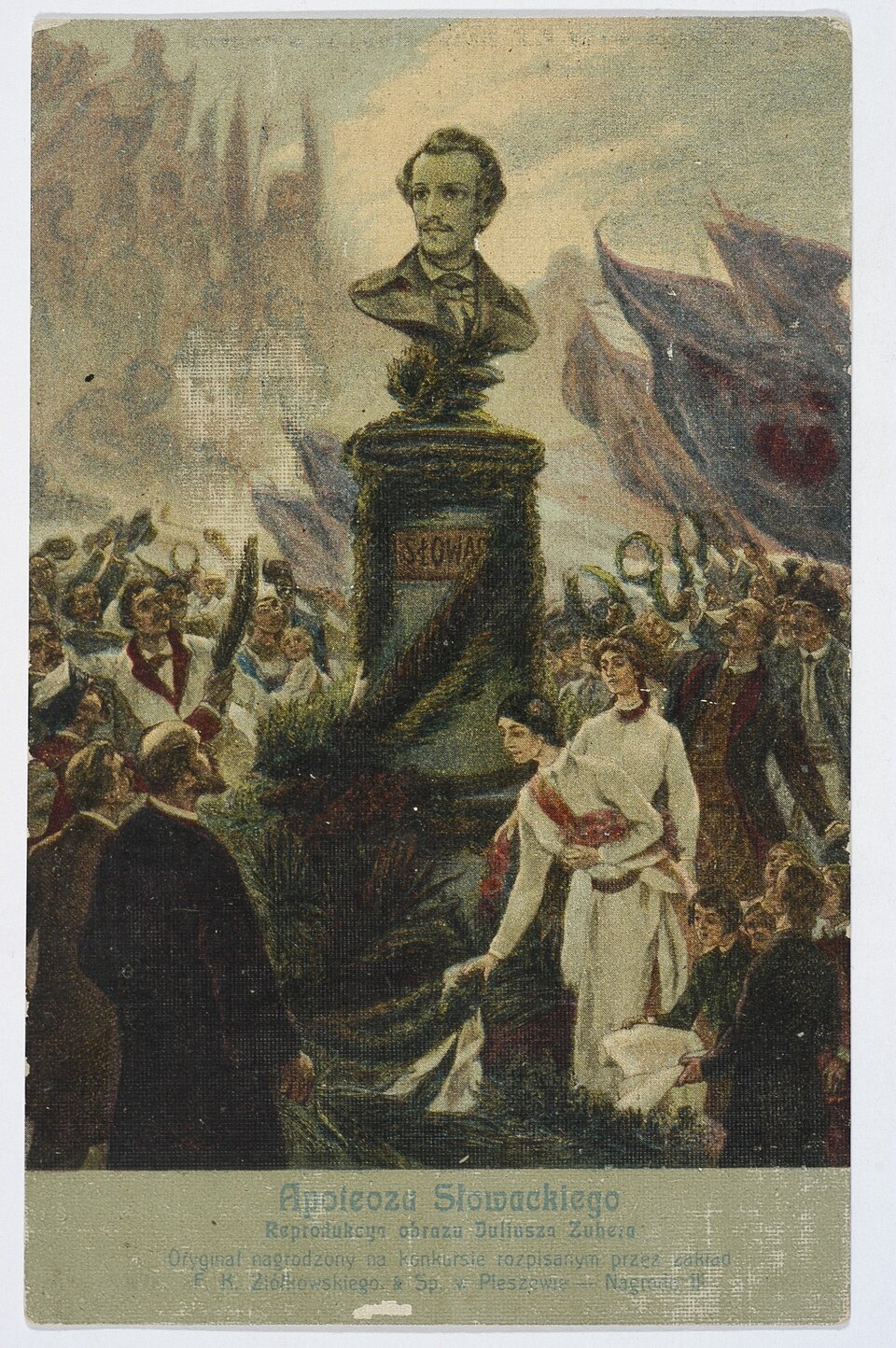 Ilustracja przedstawia pocztówkę. W centralnym miejscu znajduje się popiersie Słowackiego umieszczone na wysokim cokole. Poeta ma wysokie czoło, gęste włosy i wąsy. Pod pomnikiem tłum ludzi. Mają uniesione głowy, patrzą na popiersie poety. Niektórzy unoszą ręce w geście wiwatowania. Trzymają w nich kapelusze i zielone wieńce. Dwie kobiety ubrane w długie, białe suknie stoją pod pomnikiem. Jedna z nich składa wieniec, druga — stojąca za nią — kwiaty. W prawym dolnym rogu pocztówki jest kilkoro dzieci.