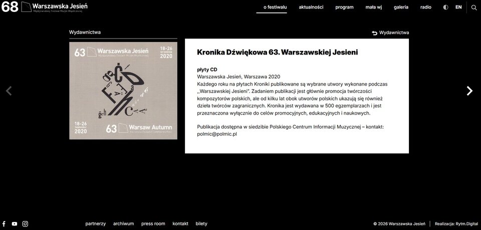 Strona internetowa festiwalu Warszawska Jesień prezentująca publikację „Kronika Dźwiękowa 63. Warszawskiej Jesieni” z 2020 roku. Po lewej widoczna jest okładka płyty CD z abstrakcyjną typografią, a po prawej opis wydawnictwa zawierający informacje o zawartości i celu publikacji.