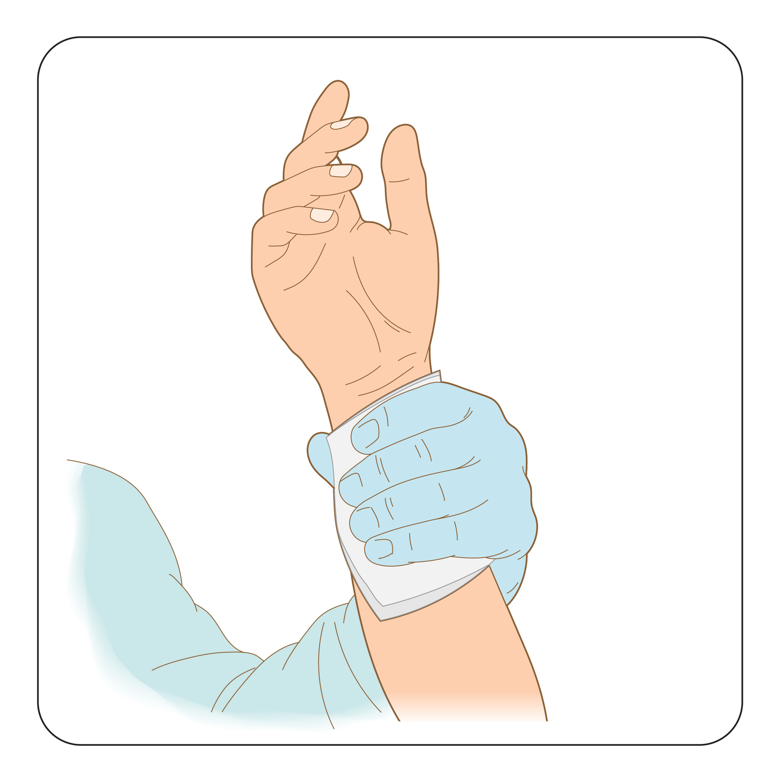 Ilustracja przedstawia sposób przytrzymania zranionego miejsca z opatrunkiem. Prawa ręka poszkodowanego uniesiona w górę, wnętrze otwartej dłoni skierowane w stronę obserwatora. Lewa dłoń sanitariusza w gumowej rękawiczce przytrzymuje jałową gazę na miejscu zranienia obejmując nadgarstek poszkodowanego. Opatrunek z gazy obejmuje całą jedną stronę nadgarstka i ma rozmiar minimalnie większy od szerokości dłoni sanitariusza.