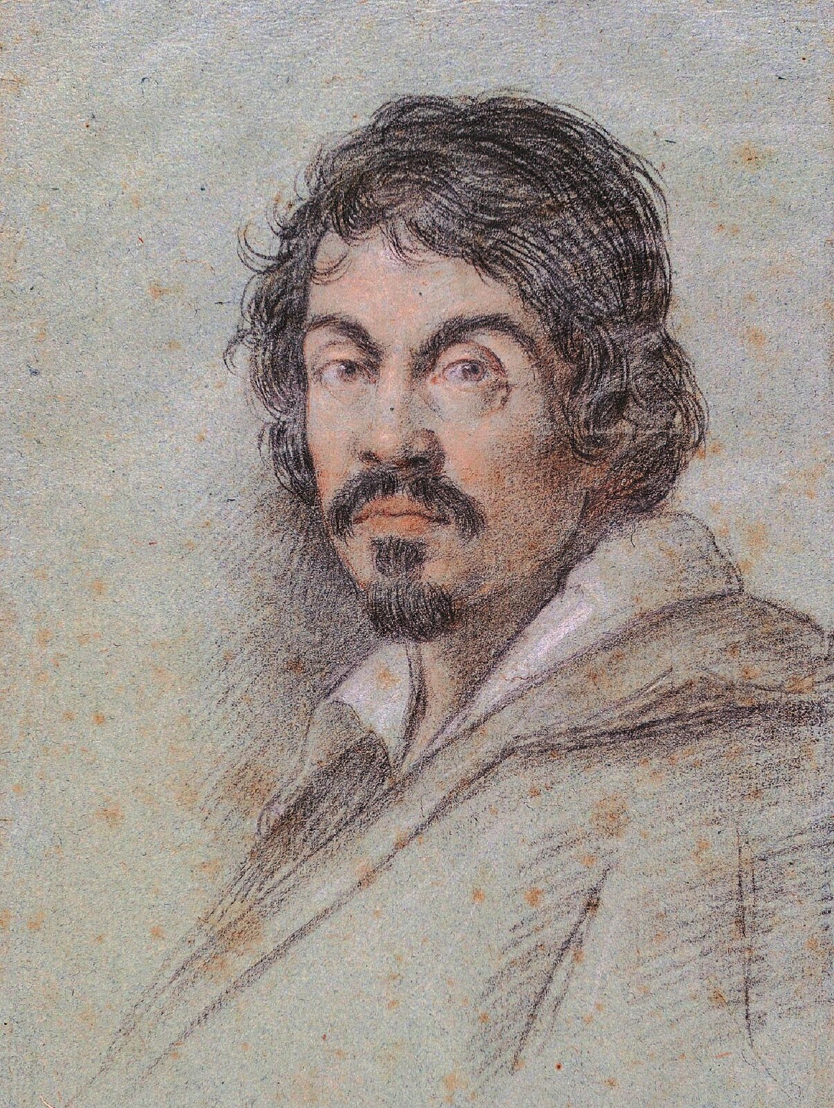 Ilustracja przedstawia obraz „Portret Caravaggio” autorstwa Ottavia Leoniego. Obraz ukazuje portret mężczyzny w średnim wieku. Postać ma dłuższe, ciemne, falowane włosy oraz wąsy i niewielką brodę. Postać siedzi bokiem, twarz ma skierowaną na wprost. 