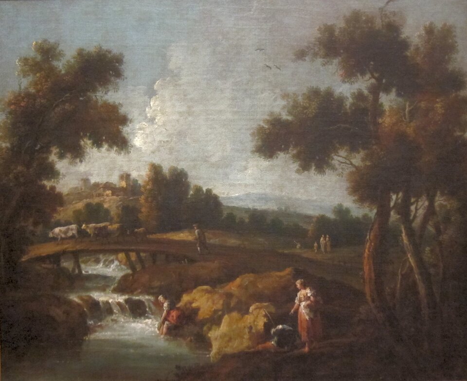 Ilustracja przedstawia pejzaż. Znajduje się na nim płynąca rzeka, ponad którą jest drewniany most. Na most wchodzi mężczyzna w kapeluszu i surducie.  Nad brzegiem rzeki praczka ubrana w letnią, długą suknię z krótkim rękawem pierze pranie. Po obu stronach mostu znajdują się drzewa. Na drugim planie obrazu znajdują się góry stykające się z niebem pokrytym kłębiastymi chmurami.