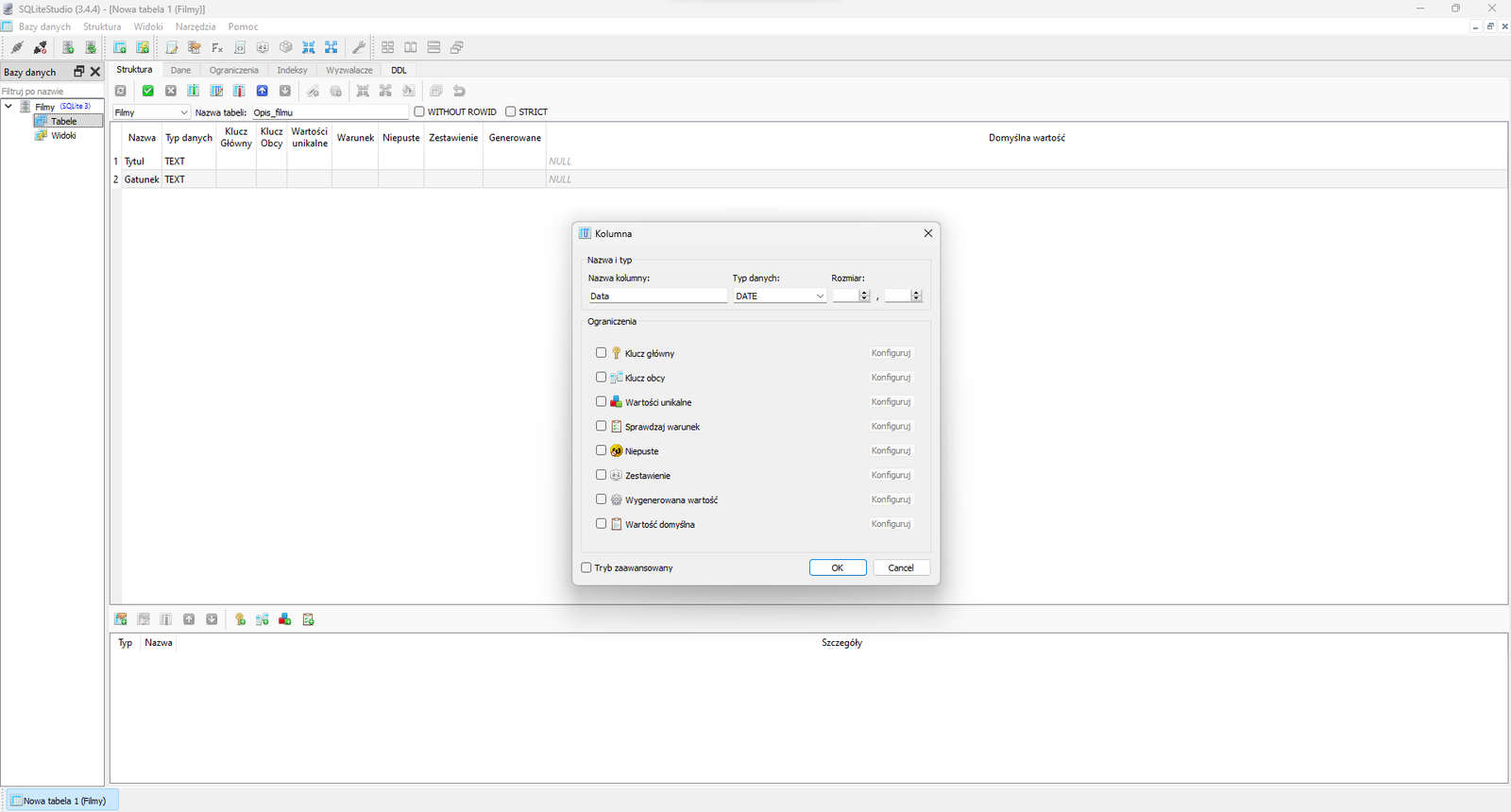 Na zdjęciu przedstawiono zrzut ekranu przedstawiający tworzenie nowej kolumny w tabeli programu SQL lite Studio.W górnej części okna aplikacji widoczny jest pasek narzędzi z następującymi opcjami: bazy danych, struktur, widoki, narzędzia, pomoc. Poniżej paska narzędzi znajdują się ikony. Ikony przedstawiają w kolejności: zapięte wtyczki, rozpięte wtyczki, serwer z zielonym znakiem plus, serwer z dwoma zielonymi strzałkami, bazę danych ze znakiem plus, bazę danych ze znakiem plus i błyskawicą, kartkę papieru z ołówkiem, serwer z dłonią trzymającą kartkę, Fx, kartka z dwoma nawiasami ostrymi skierowanymi na zewnątrz, element z literami AZ, klocek dwa na dwa, cztery strzałki w układzie kwadratu skierowane do wewnątrz, cztery strzałki w układzie kwadratu skierowane na zewnątrz, klucz, cztery kwadraty w układzie kwadratu, dwa podłużne pionowe prostokąty obok siebie, dwa podłużne poziome prostokąty obok siebie, trzy okna ustawione jedno za drugim. Poniżej aplikacja podzielona jest na dwa obszary. Małe okno po lewej stronie ma tytuł: Bazy danych. Obok tytułu znajduje się znak powiększenia okna oraz zamknięcia. Poniżej znajduje się pole wyszukiwania. Na polu widoczny jest napis: filtruj po nazwie. W głównej części okna widoczna jest struktura bazy danych o nazwie: film. Struktura jest w formie drzewa. Kolejne poziomy to: table, widoki.W prawej części okna znajduje się właściwy obszar roboczy. Na górze obszaru widoczne są zakładki: struktura, dane, ograniczenia, indeksy, wyzwalacze, DOL. Niżej umieszczone są napisy: widok siatki, widok formularza. Pod widokami znajdują się ikony. Ikony przedstawiają: niebieski kwadrat z dwoma strzałka w formie okręgu, zielony kwadrat z białym znakiem plus w środku, czerwony kwadrat z białym znakiem minus, szary kwadrat z symbolem ptaszka, szary kwadrat z symbolem krzyżyka, trzy szare kwadraty z tabelami, szary kwadrat ze strzałką do góry, szary kwadrat ze strzałką do dołu, etykieta ze znakiem plus, koło zębate ze znakiem plus, kwadrat utworzony ze strzałek z grotami skierowanymi do wewnątrz, kwadrat utworzony ze strzałek z grotami skierowanymi na zewnątrz, biała kartka z wylewającą się na nią farbą z puszki, dwa okna, zawracająca strzałka. Pierwszy z trzech szarych kwadratów z tabelą jest zaznaczony.  Wyświetla się pod nim napis: dodaj kolumnę. Niżej znajdują się rozwijalne pole wyboru z napisem filmy. Obok widać etykietę nazwa tabeli z wartością: opis filmu. Za polem znajdują się pola wyboru: without rowid, strict. Pola nie są zaznaczone. Poniżej w obszarze roboczym widać klucze: nazwa, typ danych, klucz główny, klucz obcy, wartości unikalne, warunek, niepsute, zestawienie, generowane. Niżej widoczne są wartości. Przykładowa tabela z uzupełnionymi wartościami.nazwatyp danychtytułtextgatunektext&lt;/. Na dole obszaru roboczego znajduje się dodatkowe okno. Na górze widoczne są ikony przedstawiające: kartę z ręką i znakiem plus, kartę z ołówkiem i znakiem plus, szary kwadrat ze strzałką w górę, szary kwadrat ze strzałką w dół, klucz ze znaczkiem plus, dwa połączone urządzenia ze znakiem plus, trzy małe kwadraty w kolorze czerwonym, niebieskim i zielonym obok znaku plus, kartka z listą ze znakiem plus. Pod ikonami znajdują się nazwy: typ, nazwa, szczegóły.W centralnej części ekranu wyświetla się okno dialogowe o nazwie: kolumna. Okno jest podzielone na dwie części: nazwa i typ oraz ograniczenia. W górnej części: nazwa i typ znajdują się etykiety: nazwa kolumny, typ danych, rozmiar z polami do uzupełnienia. Przykładowo w polu nazwa: data, w pole typ danych: date. Pozostałe pola są puste. W części ograniczenia znajdują się pola wyboru: klucz główny, klucz obcy, wartości unikalne, sprawdź warunek, niepuste, zestawienie, wygenerowane wartości, wartość domyślna. Żadne z pól nie jest zaznaczone. Po prawej stronie każdego pola znajduje się przycisk o nazwie: konfiguruj. Na dole okna dialogowego umieszczone jest pole wyboru: zaawansowane. Pole nie jest zaznaczone. W prawym dolnym rogu okna znajdują się przyciski: ok, cancel.