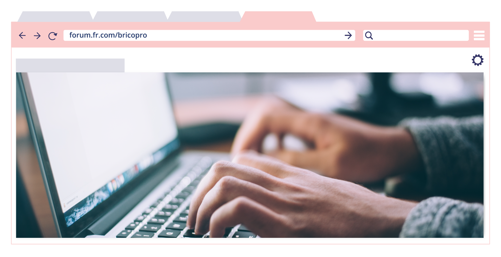 Ilustracja przedstawiona w formie strony internetowej o adresie: forum.fr.com/bricopro. Poniżej męskie dłonie piszące na ekranie laptopa.