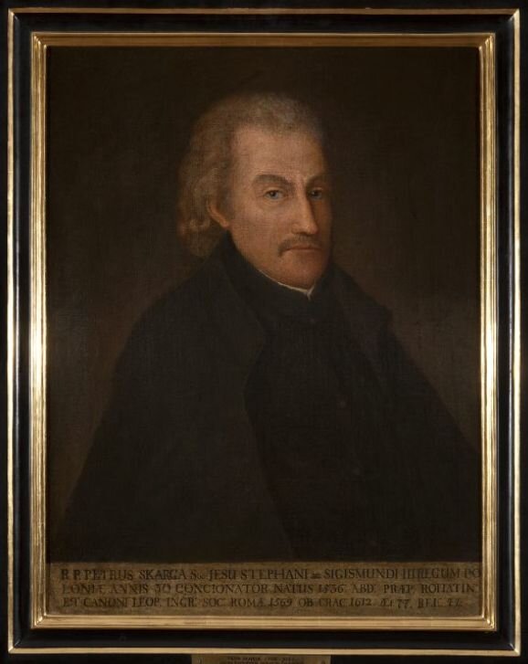 Obraz przedstawia dojrzałego mężczyznę ukazanego prawym półprofilem. Jego twarz jest szczupła, pociągła, nos spiczasty, ma jasne, falujące, półdługie włosy i niewielkie wąsy. Ubrany jest w czarną sutannę i płaszcz.