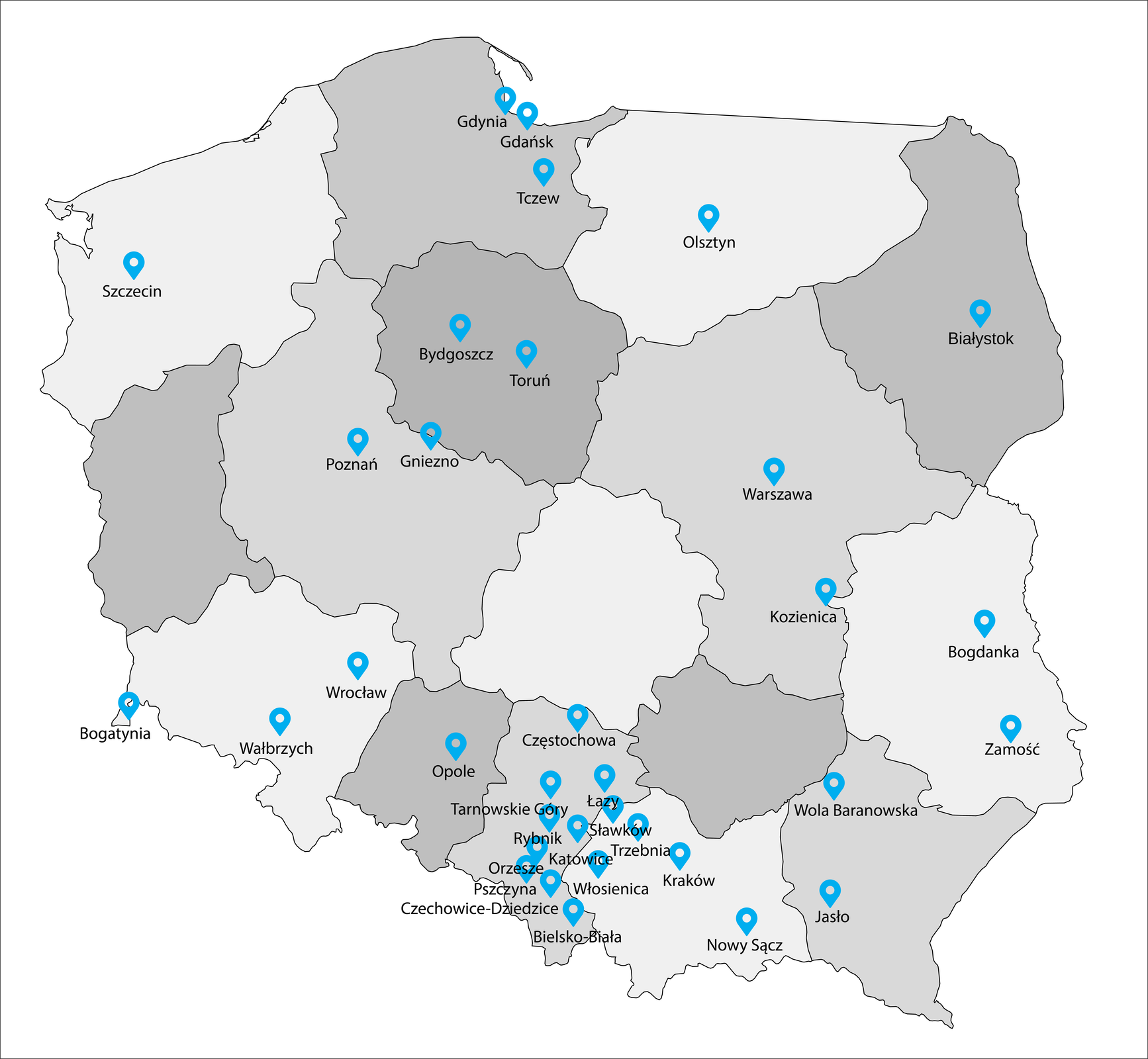 Ilustracja przedstawia mapę Polski z wybranymi na niej punktami, które informują nas w jakim mieście znajdują się dane przedsiębiorstwa z branży kolejowej które korzystają z systemu SMOK. Najwięcej miast zaznaczonych jest w południowej części Polski, w województwach śląskim i małopolskim. Przykładowe miasta zaznaczone na mapie: Warszawa, Poznań, Częstochowa, Rybnik, Katowice, Kraków, Nowy Sącz, Zamość, Gdańsk, Gdynia.