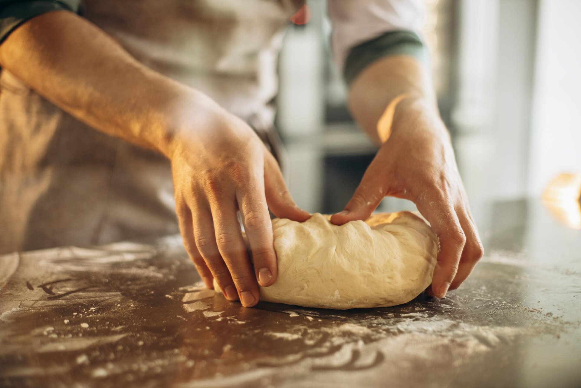 przegniatanie kęsów ciasta