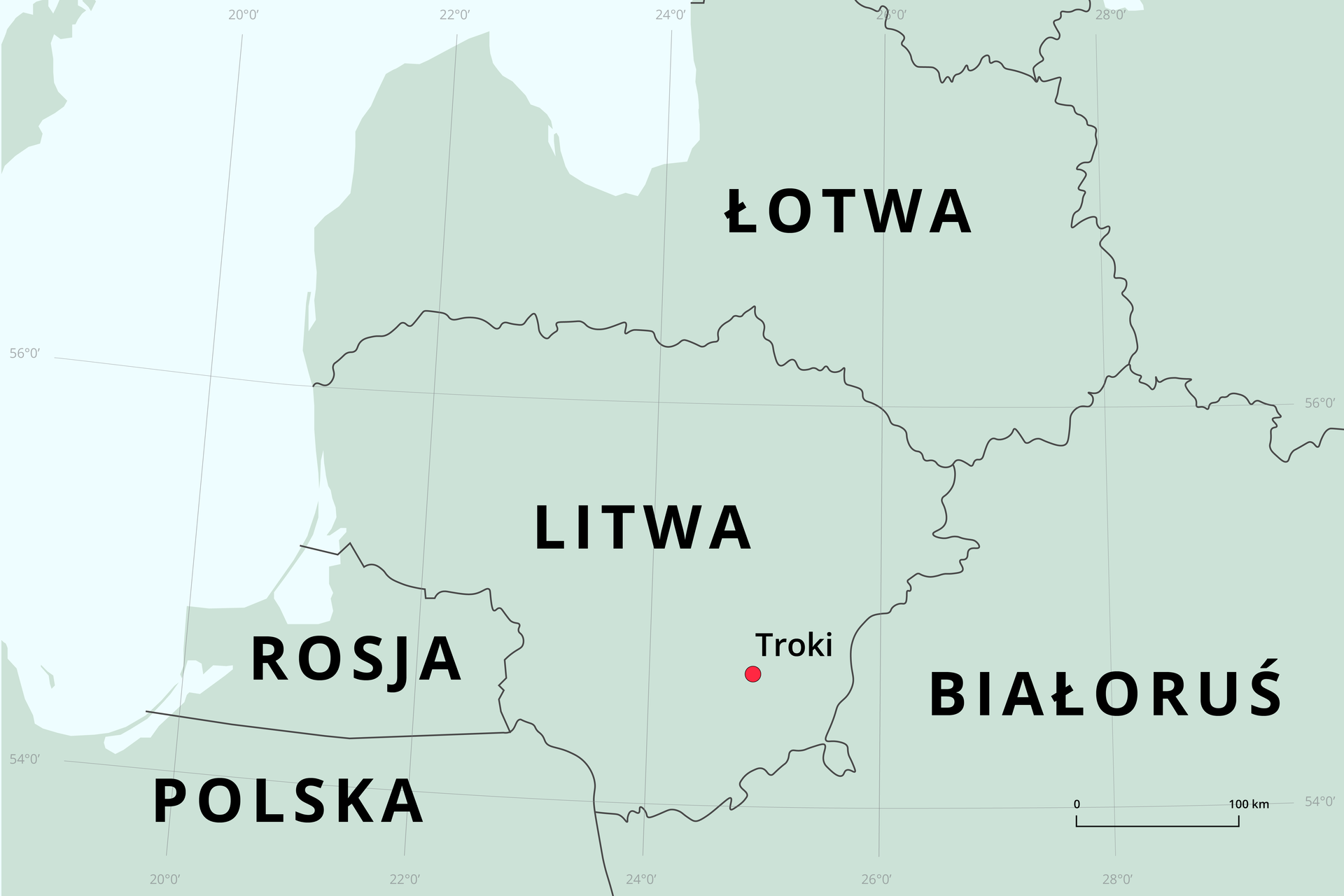 Mapa polityczna przedstawiająca Litwę oraz kraje sąsiadujące – Rosję, Polskę, Białoruś, Łotwę. Lądy oznaczono kolorem jasnozielonym, Morze Bałtyckie nieco jaśniejszym odcieniem koloru zielonego. Granice państw czarnymi liniami. W prawym dolnym rogu pozioma podziałka z odcinkiem oznaczonym jako sto kilometrów. Mapa pokryta siatką południków i równoleżników co dwa stopnie. W południowo wschodniej części Litwy oznaczono czerwoną kropką Troki.