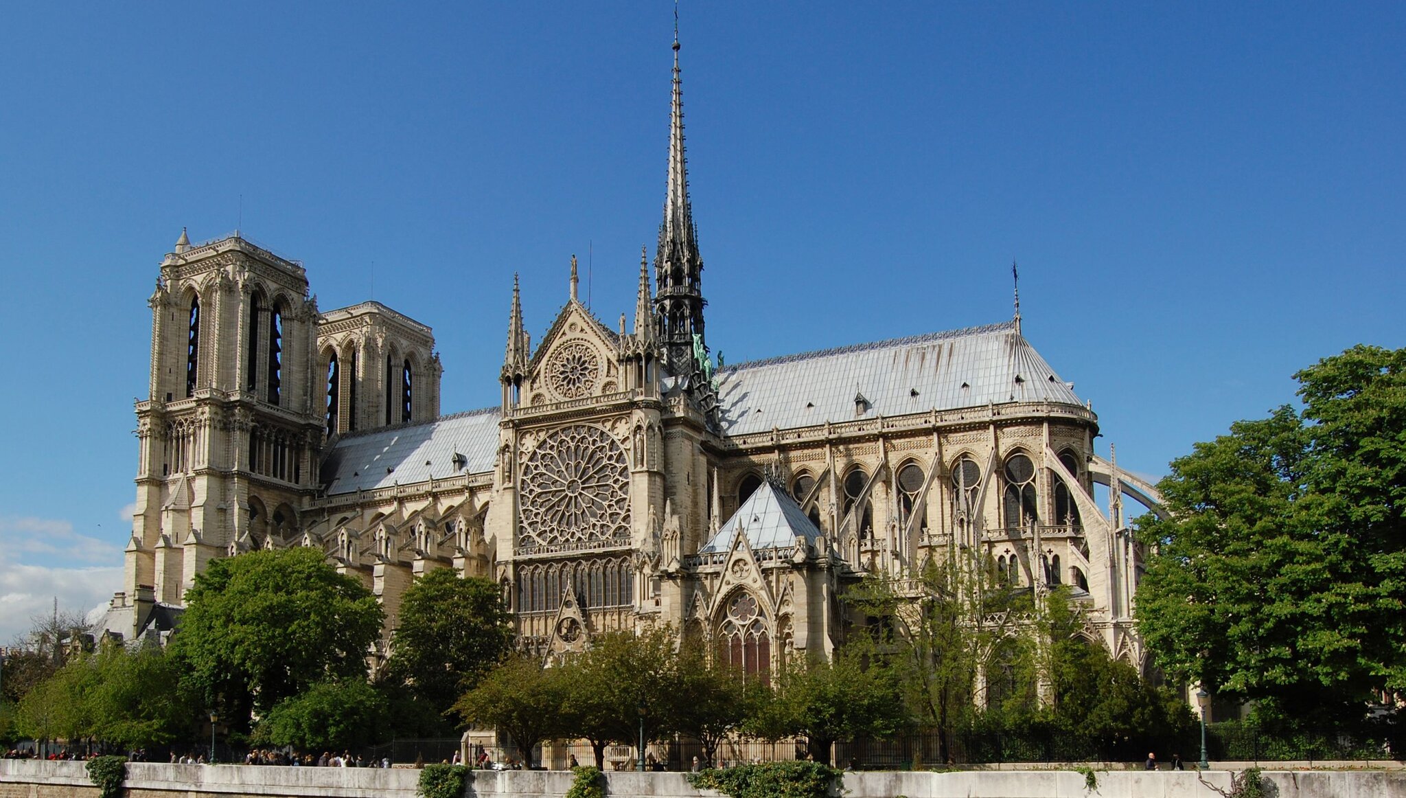 Południowa fasada katedry Notre Dame w Paryżu Południowa fasada katedry Notre Dame w Paryżu Źródło: Zuffe, licencja: CC BY-SA 3.0.