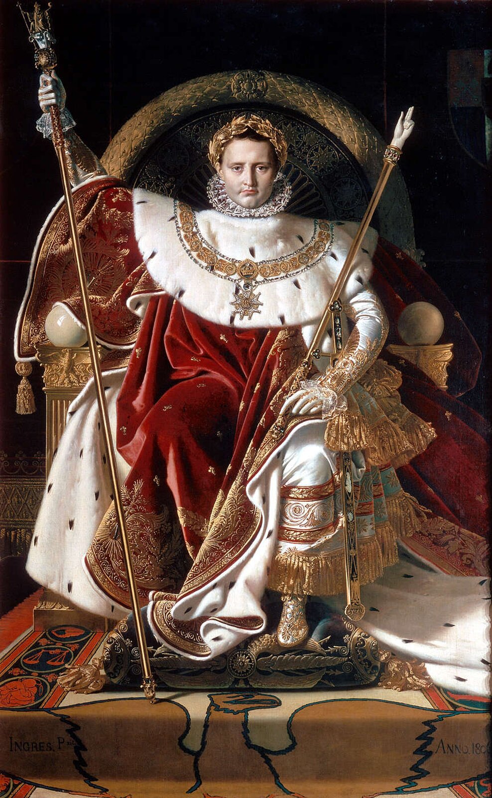 Ilustracja przedstawia obraz Jean‑Auguste‑Dominique Ingres „Napoleon na swym cesarskim tronie”. Obraz powstał w 1806 r., dwa lata po koronacji Napoleona na cesarza. Ingres przedstawiając cesarza na tronie, nawiązał do tradycji starożytnego Rzymu. Napoleon trzyma w dłoniach regalia (symbole władzy królewskiej), „rękę sprawiedliwości”, która miała należeć do Karola Wielkiego oraz miecz koronacyjny. Na głowie władcy zamiast korony spoczywa wieniec z liści laurowych.