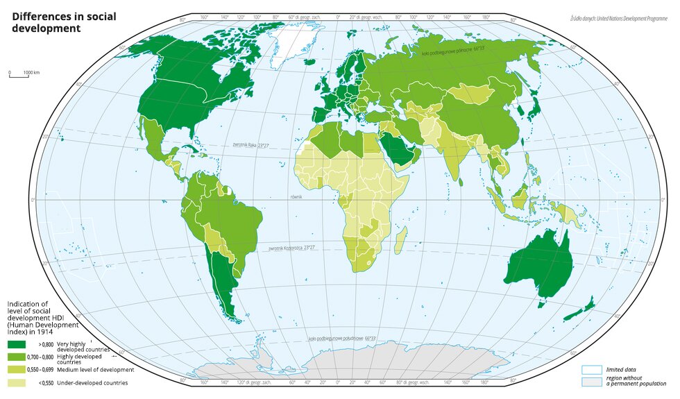 Ilustracja przedstawia mapę świata - differences in social development.  Na mapie  przedstawiono zróżnicowanie rozwoju społecznego (wskaźnik rozwoju społecznego HDI) w dwa tysiące czternastym roku.  Oznaczono państwa bardzo wysoko rozwinięte – Kanadę, Stany Zjednoczone Ameryki Północnej, Argentynę, Chile, państwa w środkowej i zachodniej części Europy, Arabię Saudyjską, Japonię i Koreę Południową, Australię i Nową Zelandię. Państwa wysoko rozwinięte występuje w północnej części Ameryki Południowej, w Meksyku, we wschodniej części Europy i w przeważającej części Azji środkowej i północnej. Państwa średnio i słabo rozwinięte gospodarczo występuje w Afryce i południowej części Azji.Mapa pokryta jest równoleżnikami i południkami. Dookoła mapy w  ramce opisano współrzędne geograficzne co dwadzieścia stopni.Na dole mapy narysowano legendą mapy. 