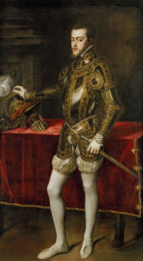 Obraz przedstawia Filipa drugiego Habsburga stojącego przy stole okrytym czerwonym obrusem. Ma on krótkie ciemne włosy, wąsa i krótką bródkę. Jest ubrany w czarno‑złotą zbroję i białe rajtuzy. Prawą rękę trzyma na hełmie, który leży na stole, a lewą rękę trzyma na mieczu, który jest przypięty do jego pasa. 