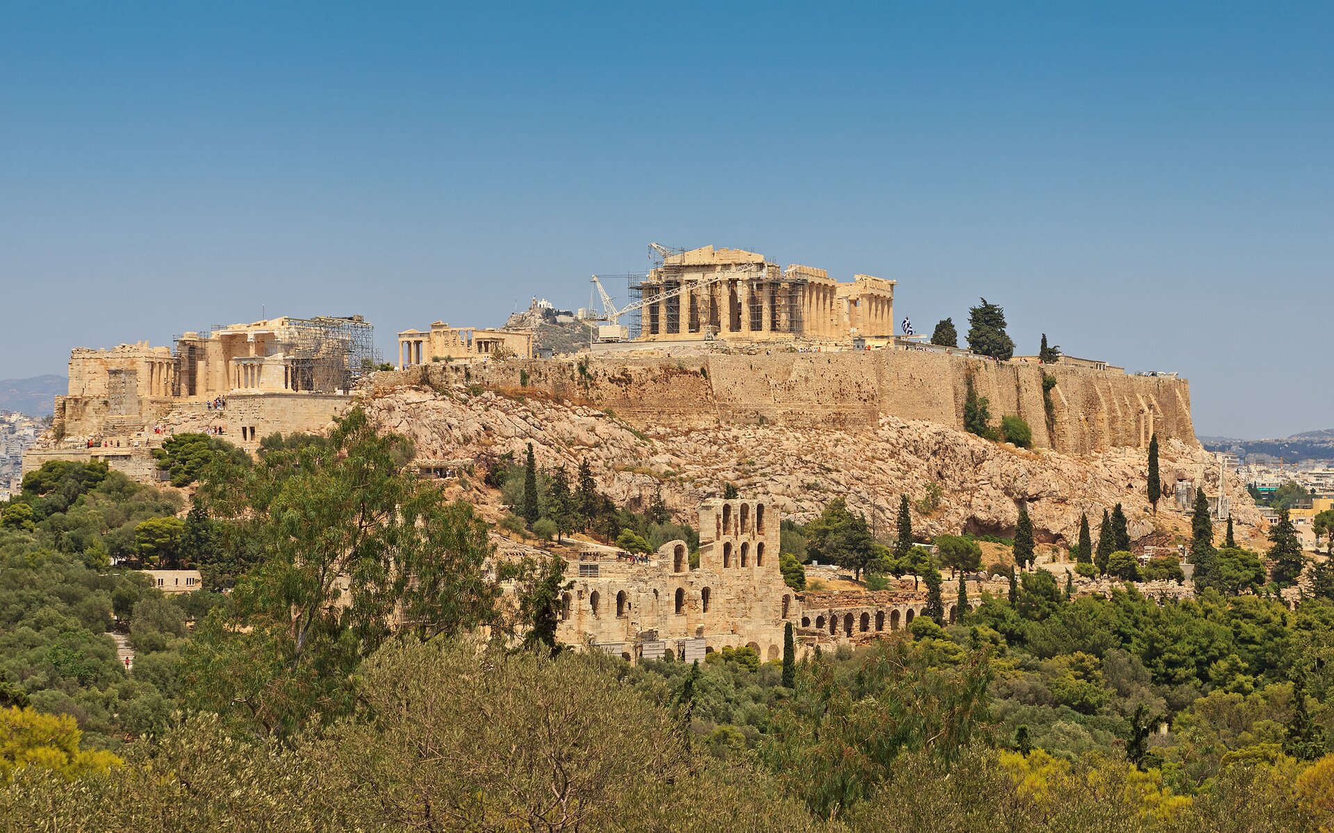 Widok na Akropol ze wzórza Philopappos Widok na Akropol ze wzórza Philopappos Źródło: A. Savin, 2006, licencja: CC BY-SA 3.0.