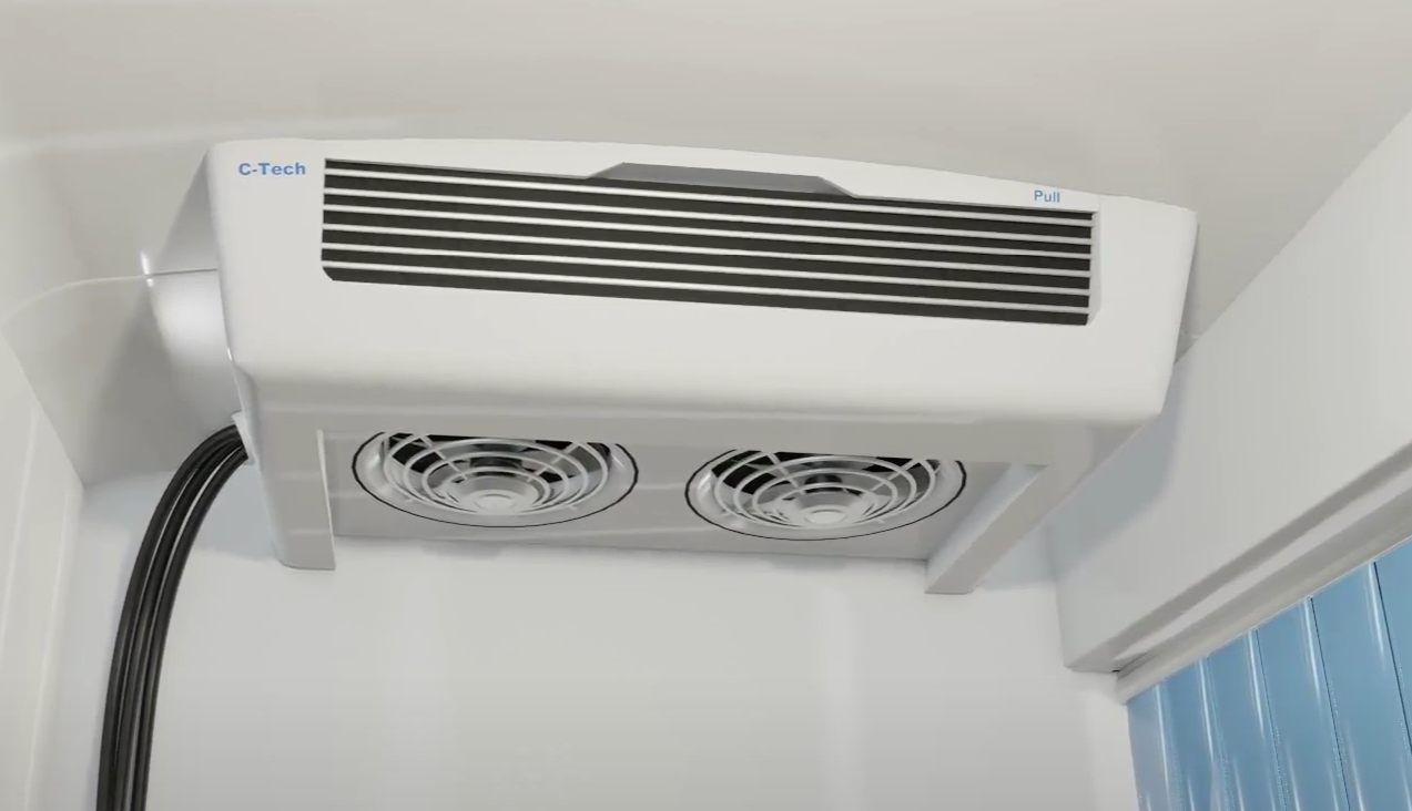 Agregat chłodniczy z parownikiem i wentylatorami