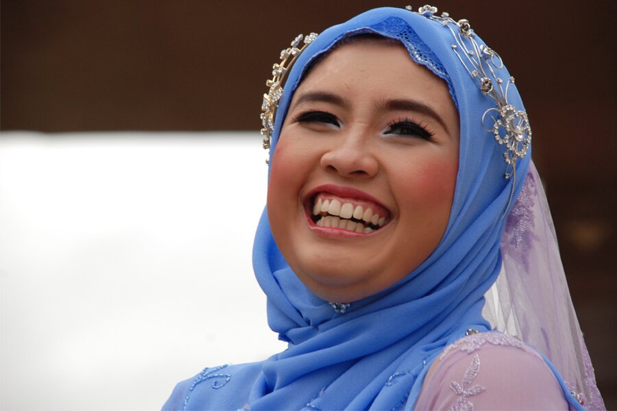 Kobieta z Kuala Lumpur Kobieta z Kuala Lumpur Źródło: anuarsalleh, licencja: CC BY-SA 2.0.