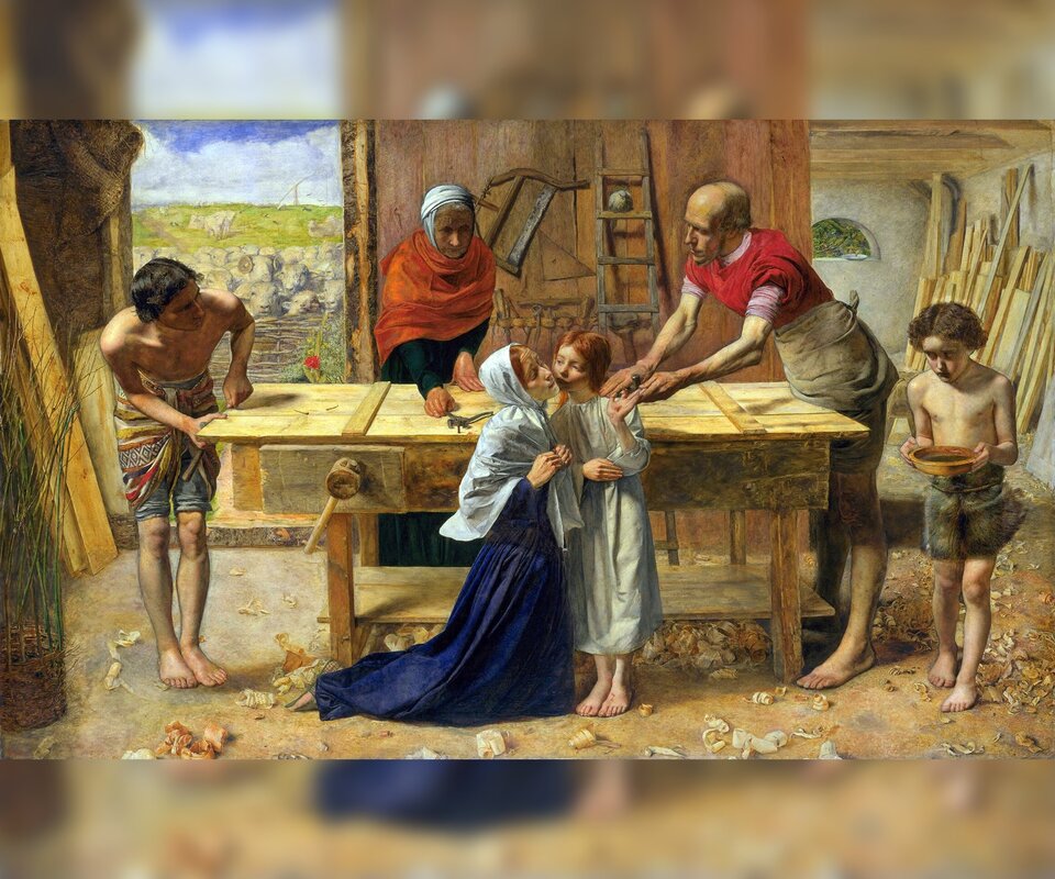 Obraz przedstawia wnętrze stolarni z deskami opartymi o ścianę i wiórami na podłodze, w której znajduje się sześć osób. Na środku stół roboczy, przy którym dwie dorosłe osoby obrabiają deski. Przed stołem widzimy chłopca w białych szatach, przy którym klęczy kobieta w długich szatach i chuście na głowie. Swoją twarz przybliża do twarzy chłopca. Chłopiec ma uniesioną lekko w górę lewą dłoń, na której widoczna jest czerwona rana. Starszy mężczyzna nachylony zza stołu jedną ręką trzyma za dłoń chłopca, drugą chwyta go za ramię. Obok przechodzi inny chłopiec przepasany na biodrach. Ostrożnie niesie w misce jakąś ciecz.